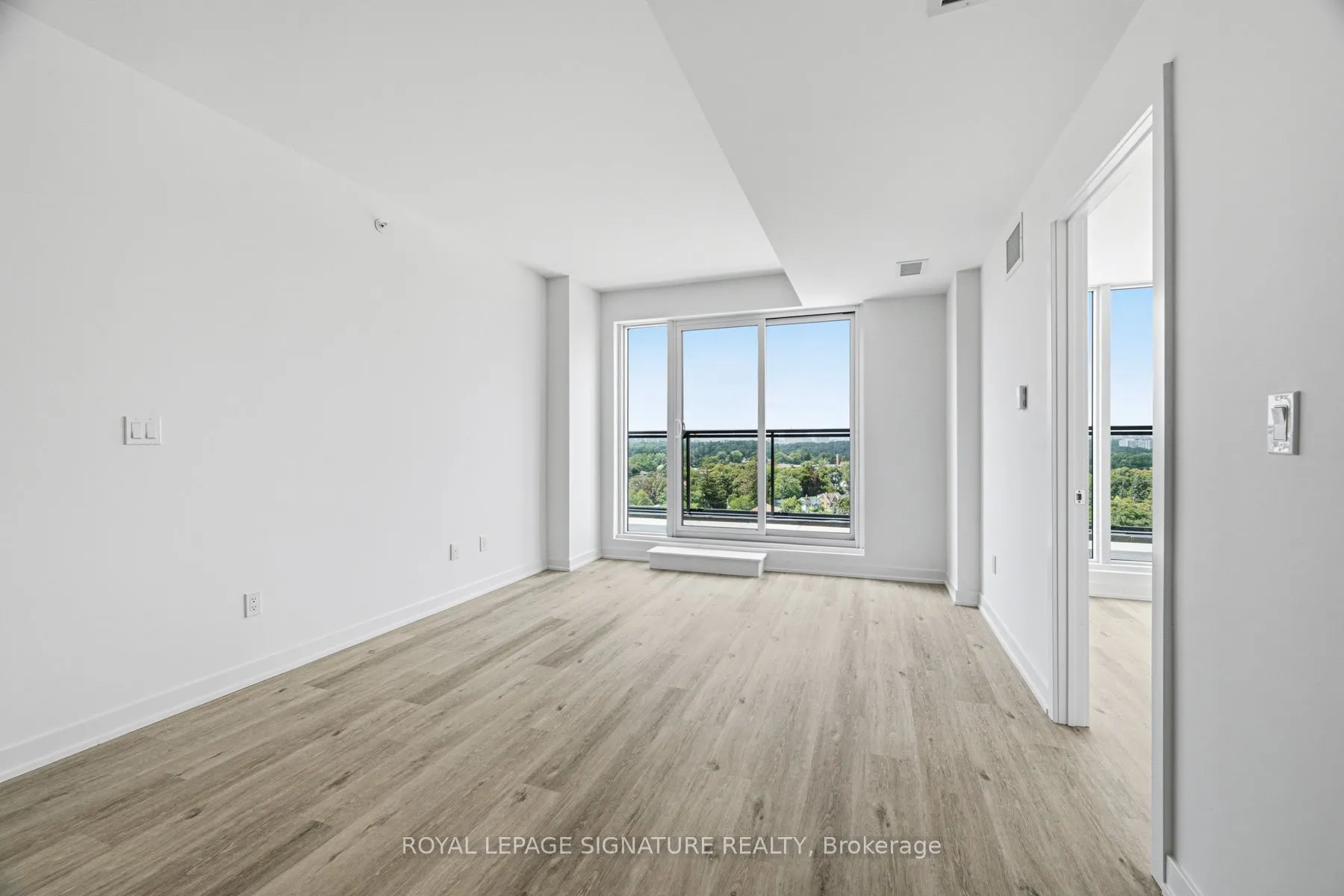 4569 Kingston Road #1103