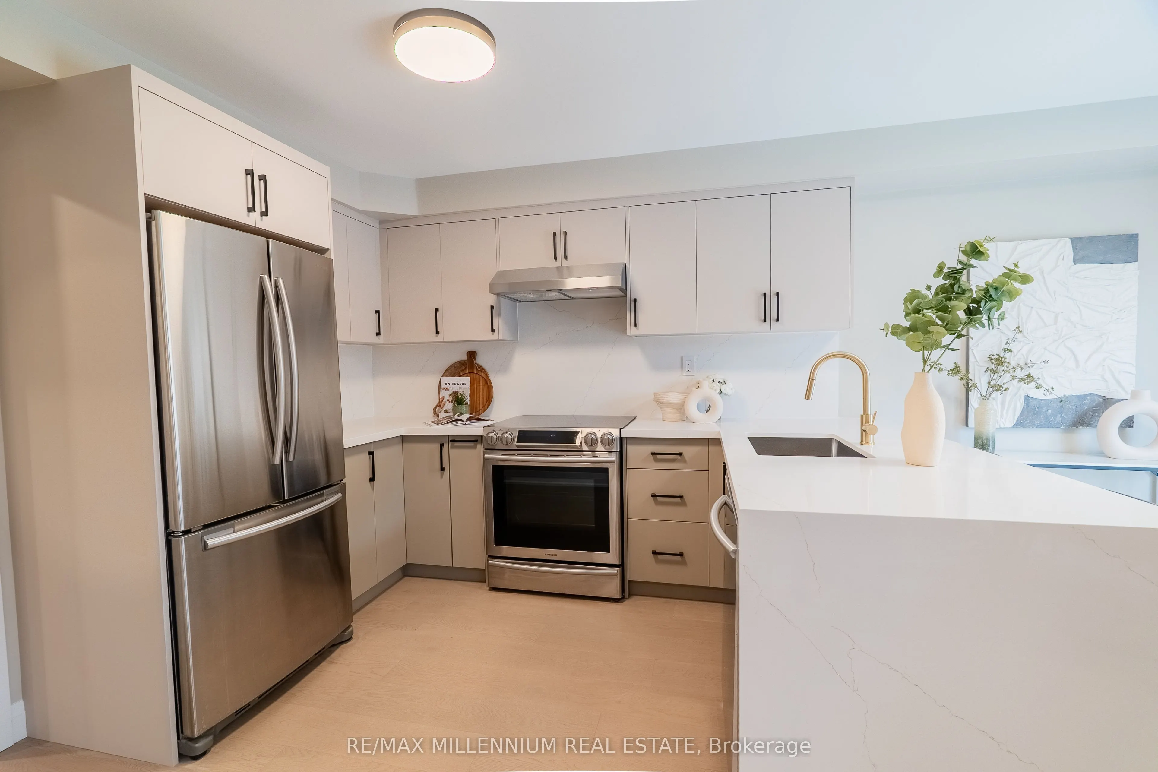 70 Fry Crescent