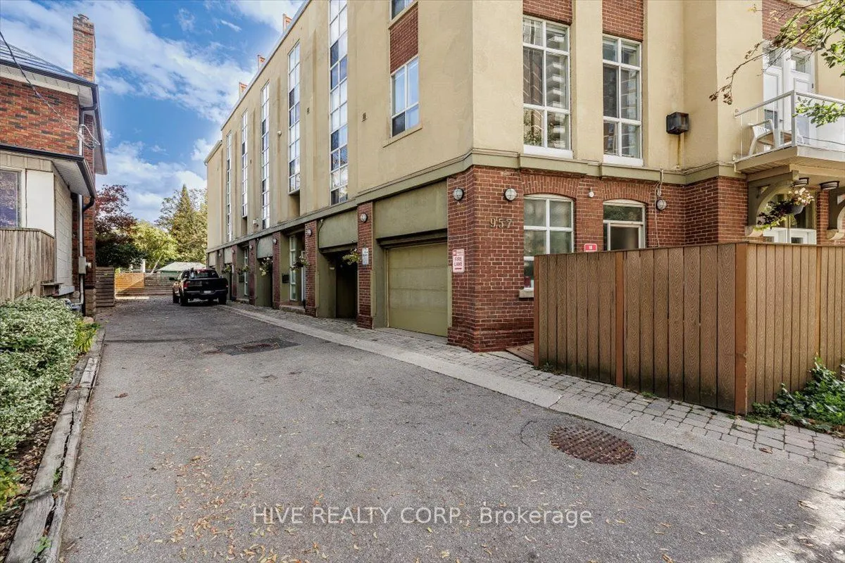957 Broadview Avenue #D