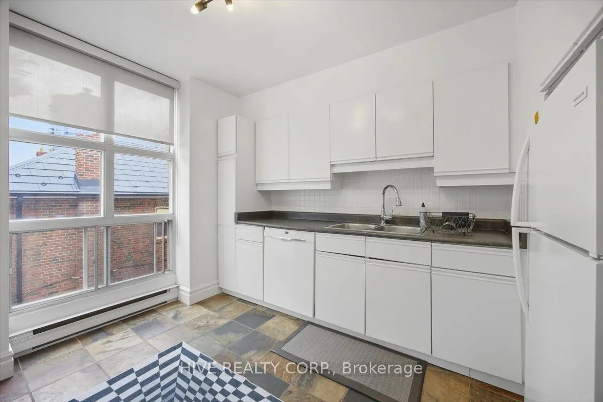 957 Broadview Avenue #D