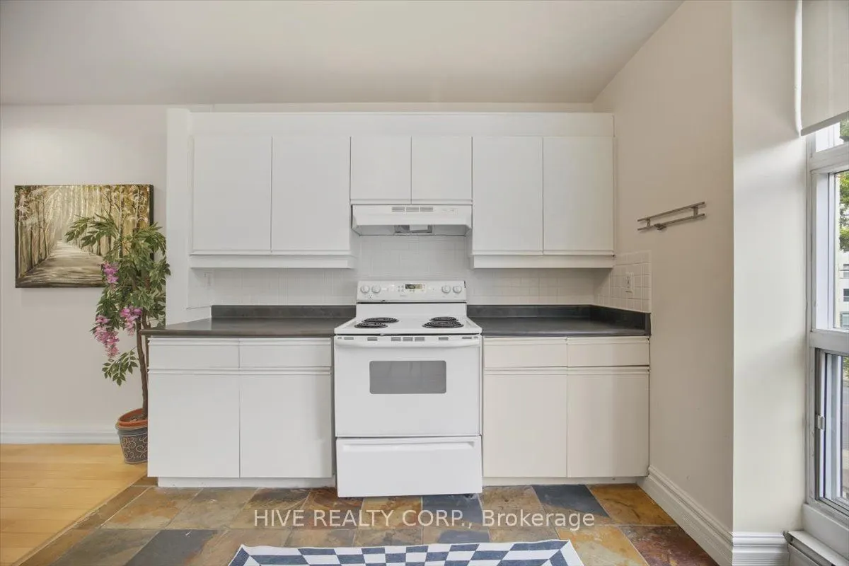 957 Broadview Avenue #D