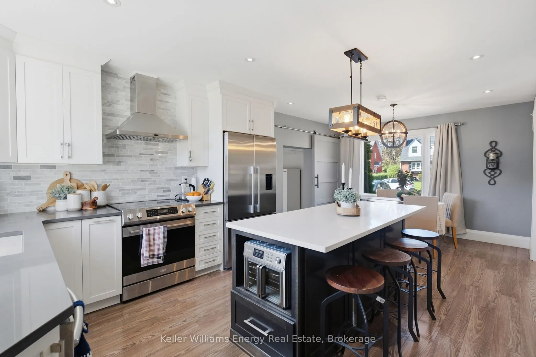 107 Sutherland Avenue