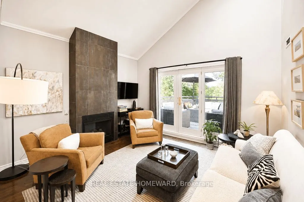 1941 Queen Street E #304