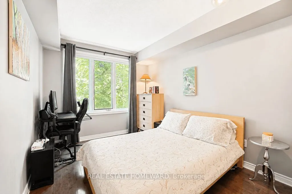 1941 Queen Street E #304