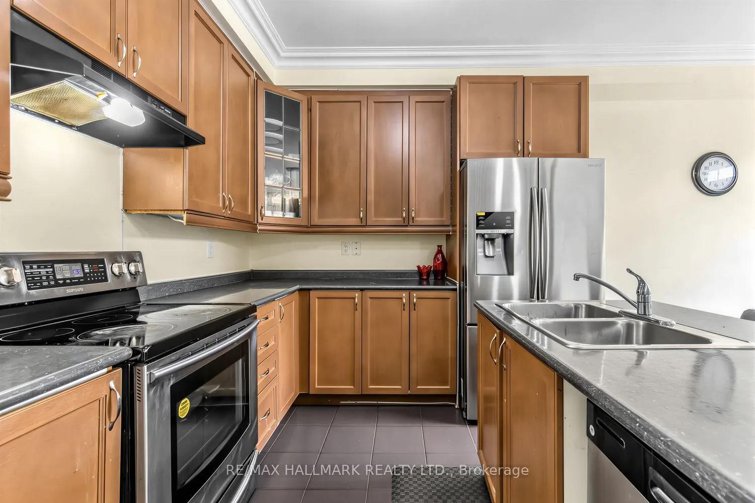 73 Quarrie Lane E