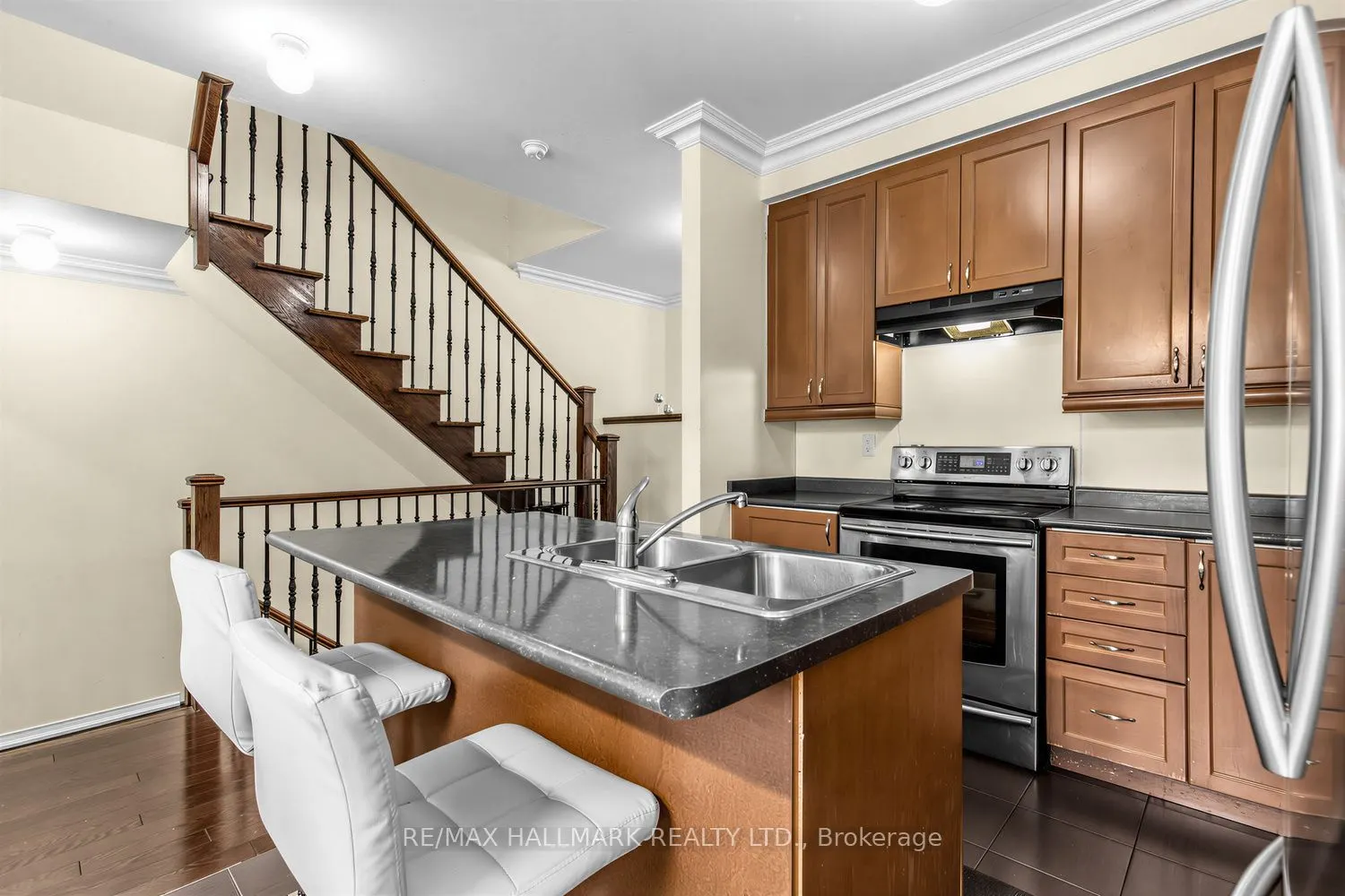 73 Quarrie Lane E
