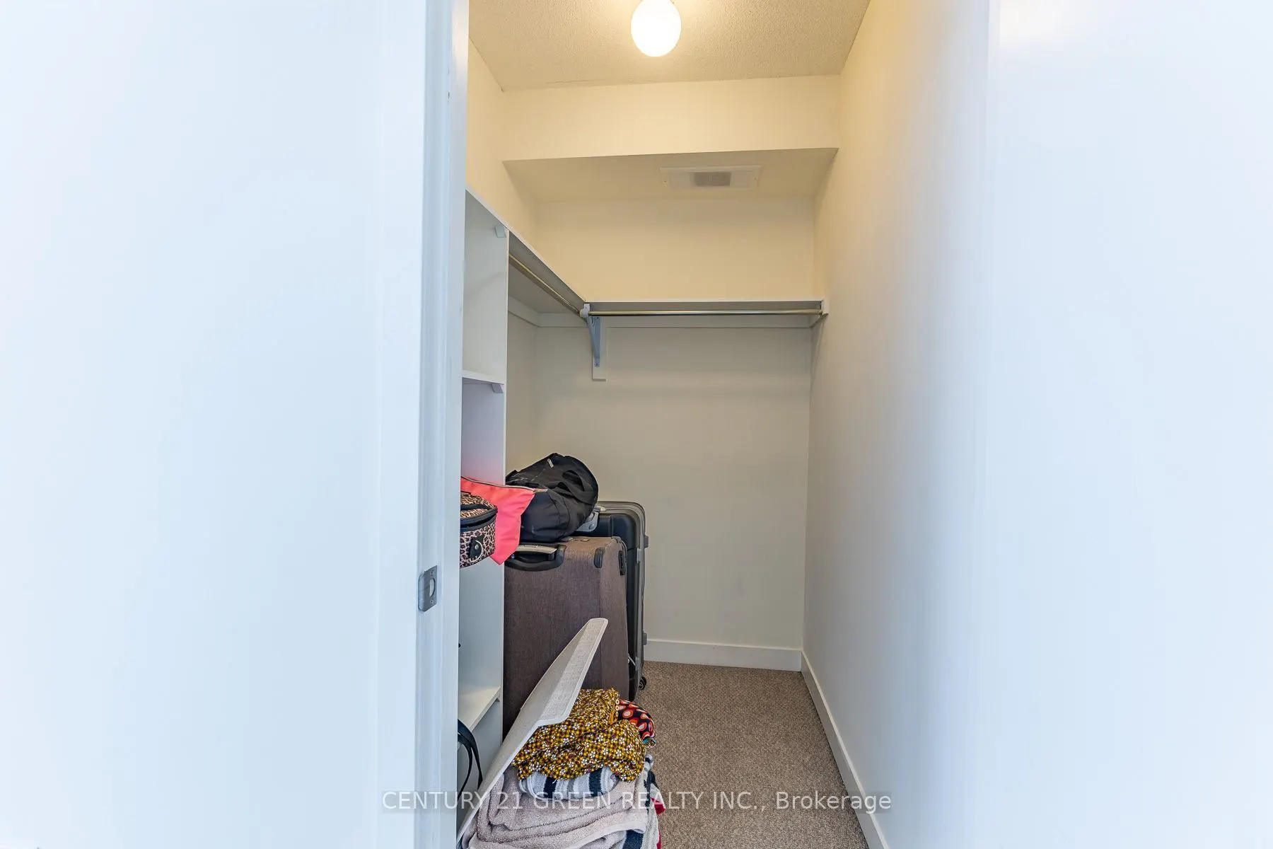 1525 Kingston Road #406