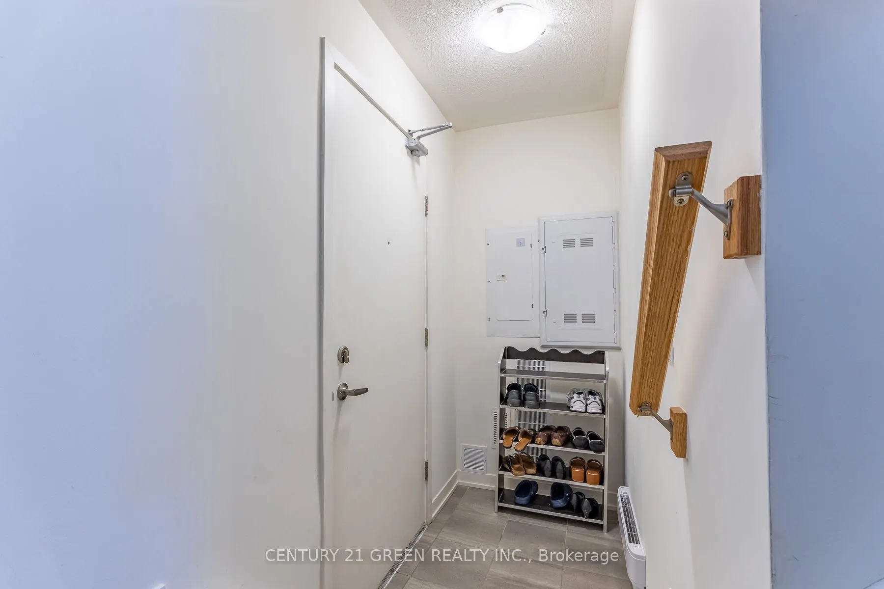 1525 Kingston Road #406