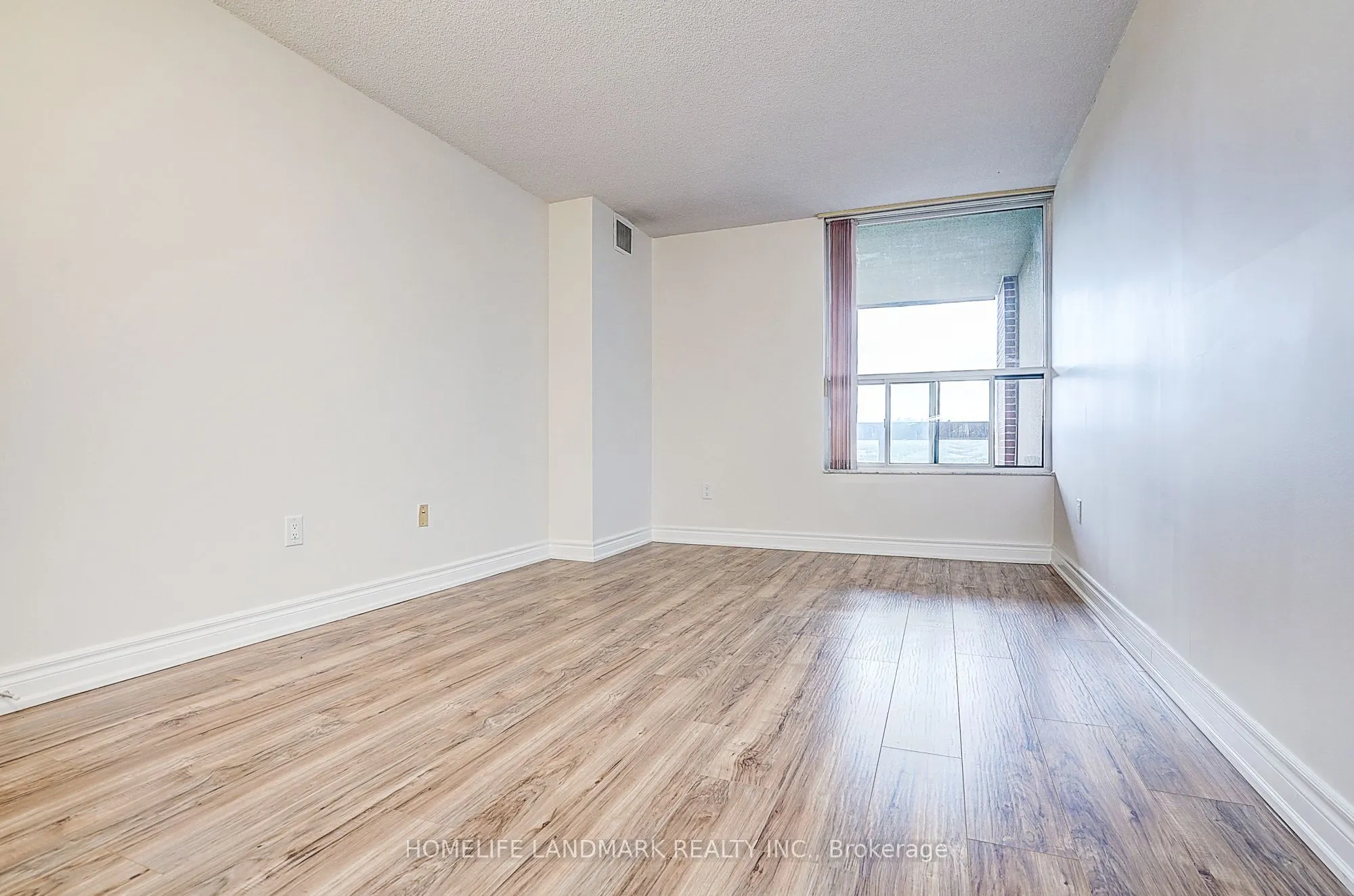 2365 Kennedy Road #611
