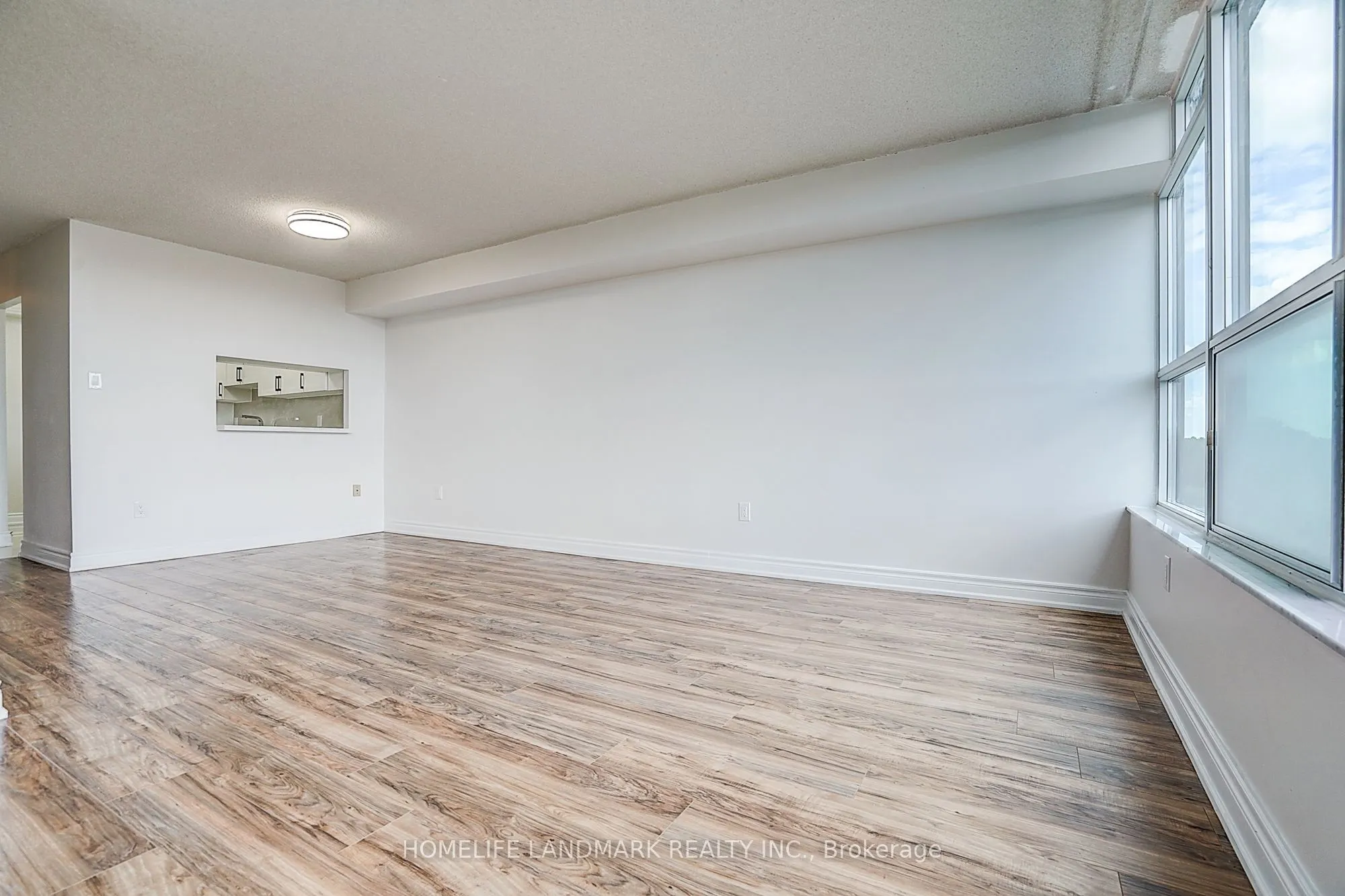 2365 Kennedy Road #611