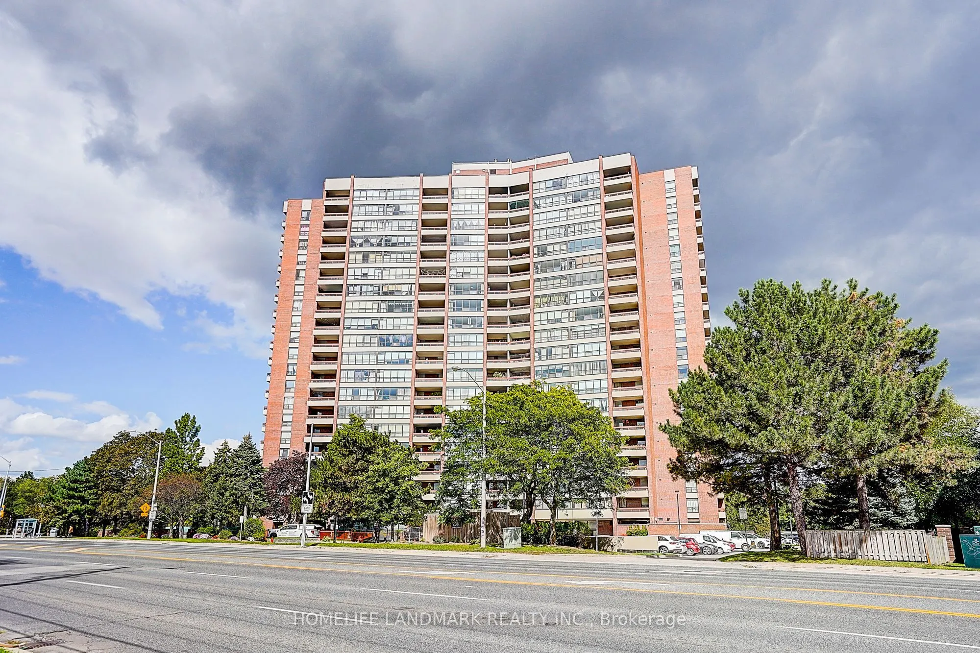2365 Kennedy Road #611