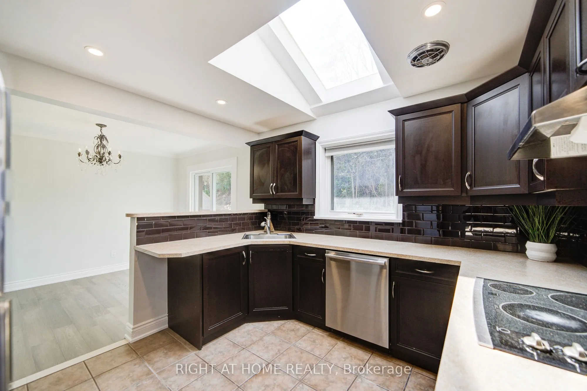 326 Jaybell Grove