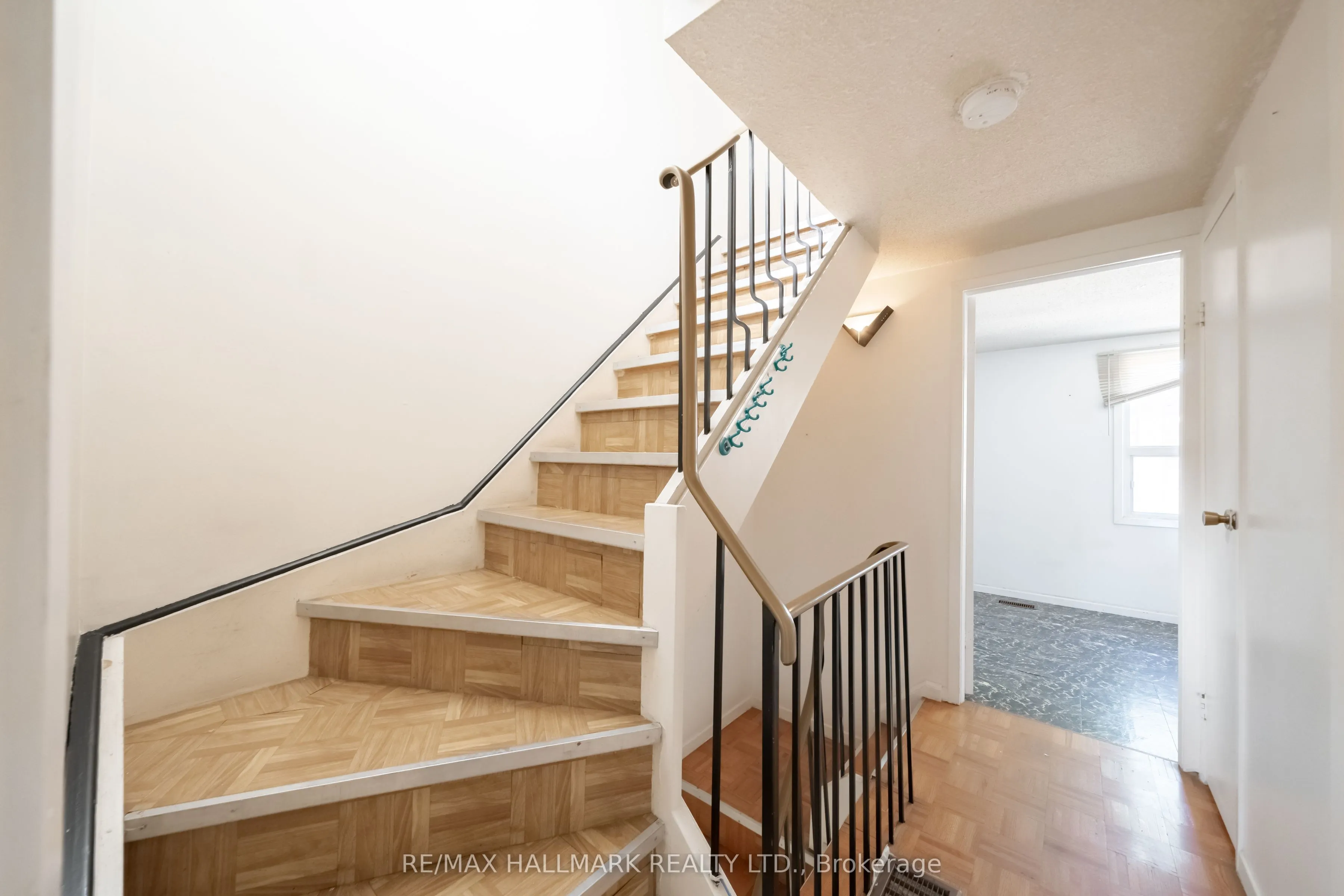 275 Broadview Avenue #125