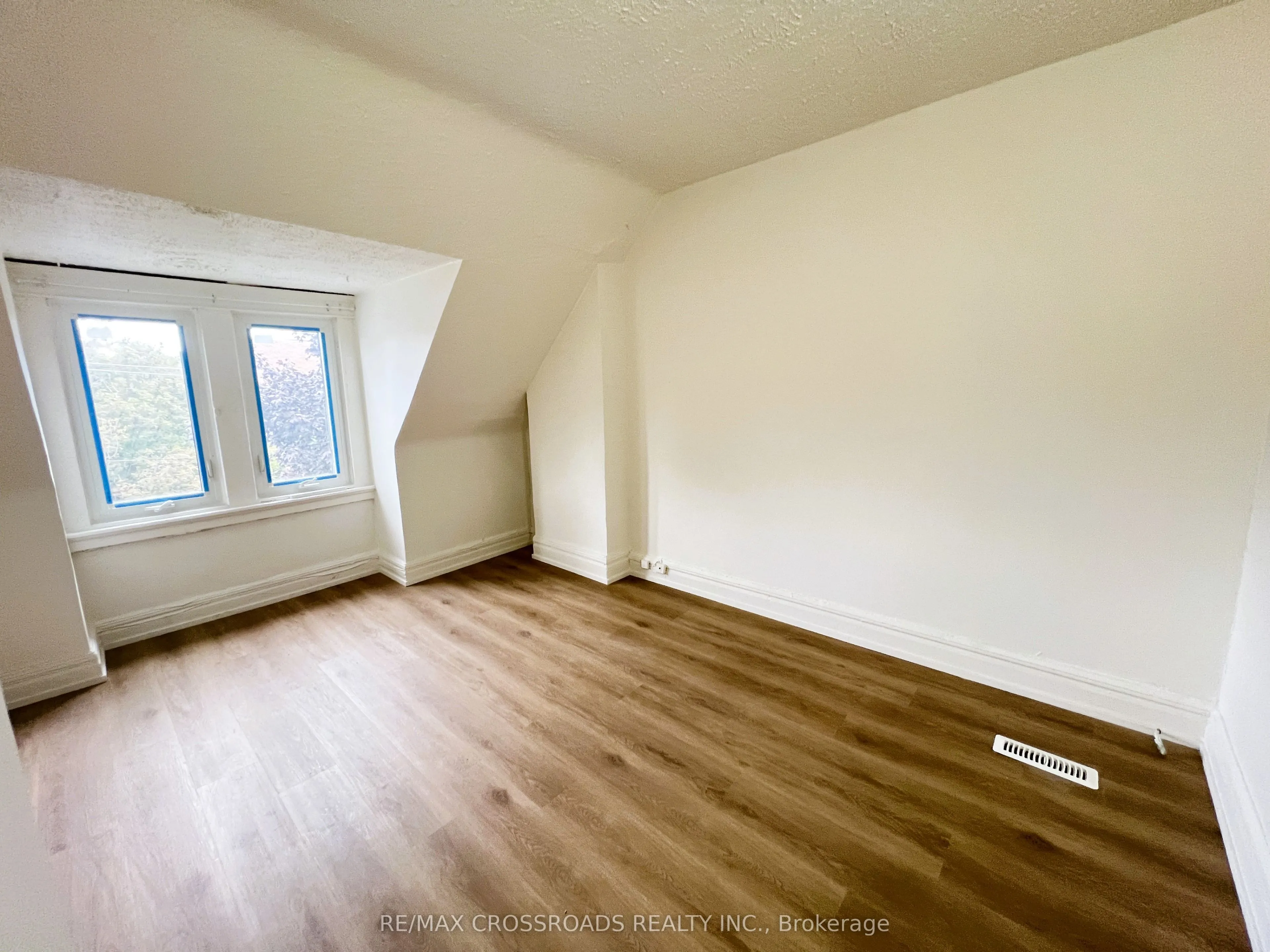 82 Curzon Street