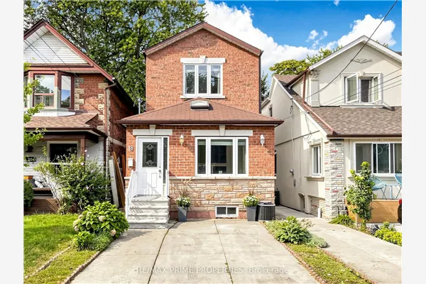 18 Dentonia Park Avenue S