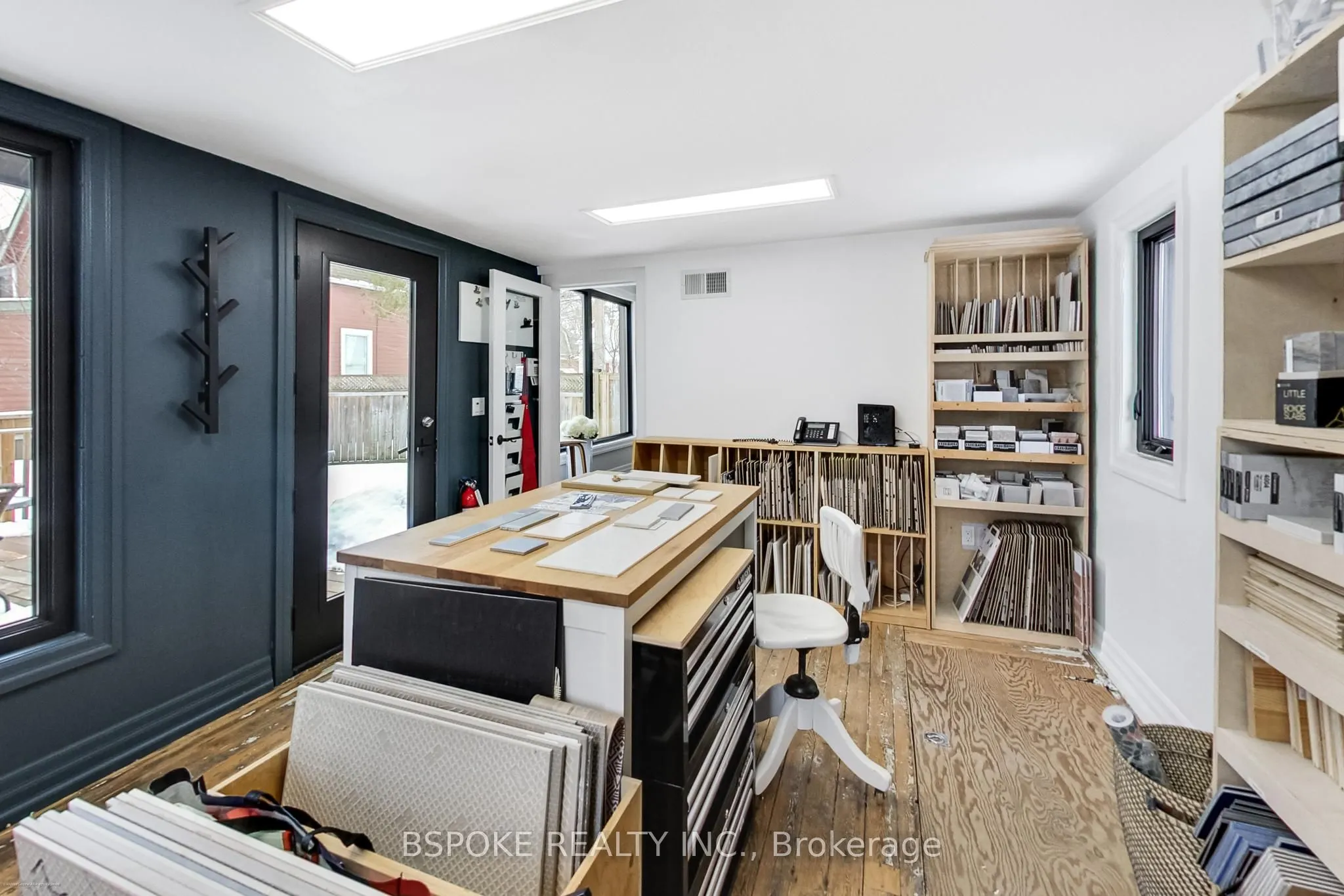 578 Kingston Road W