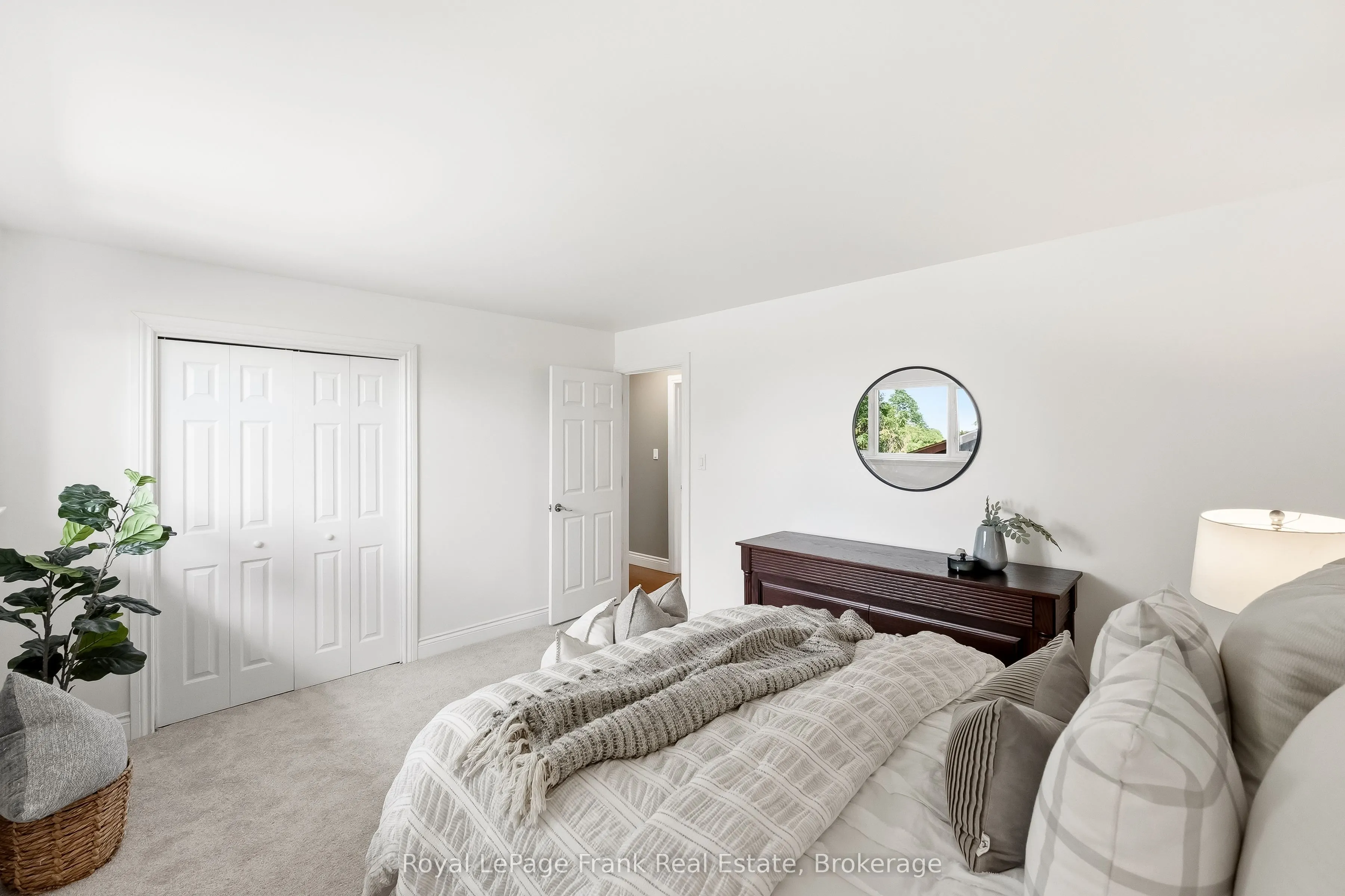 1385 Highway 7A