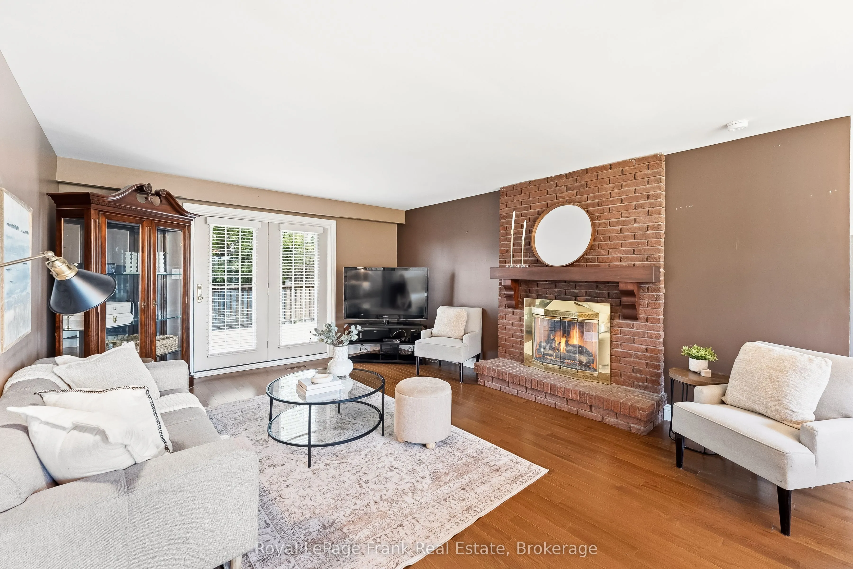 1385 Highway 7A
