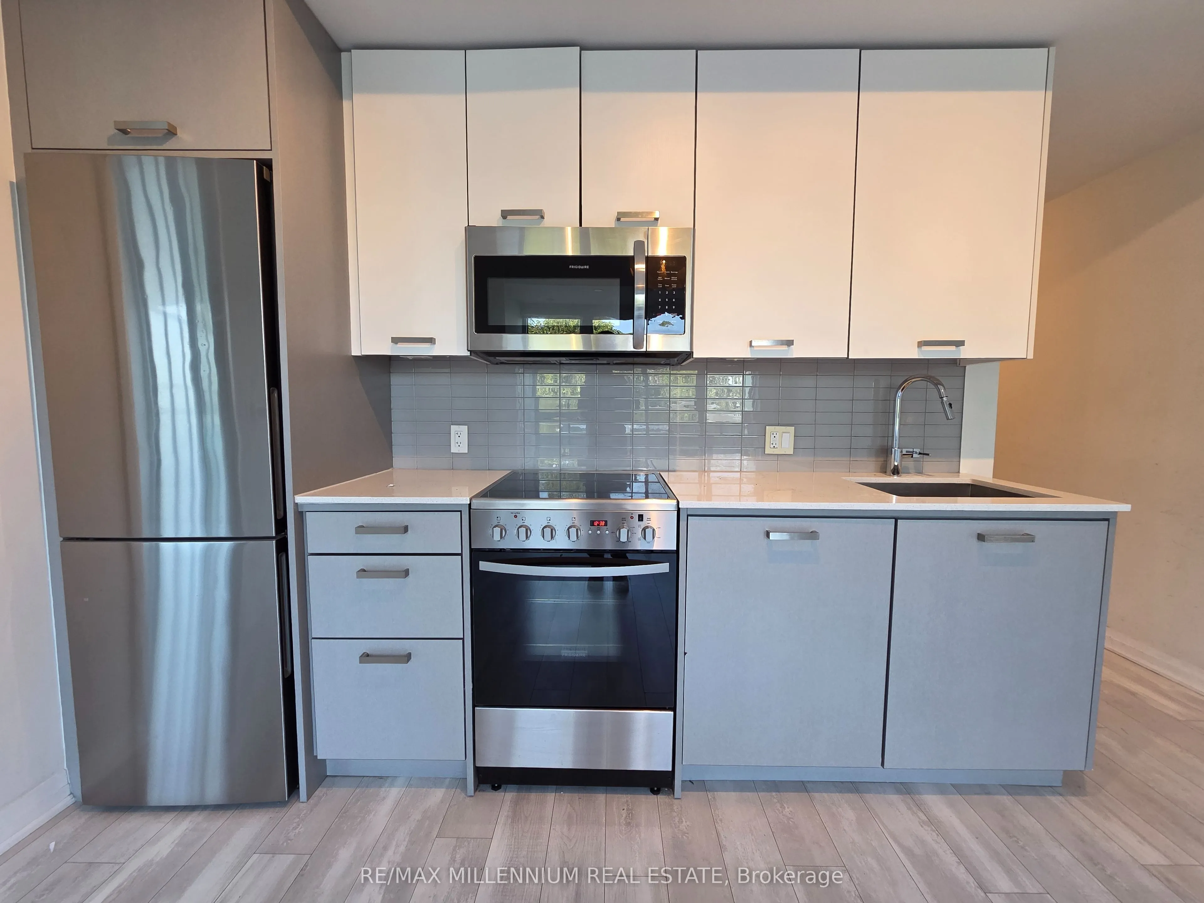 1630 Queen Street E #608