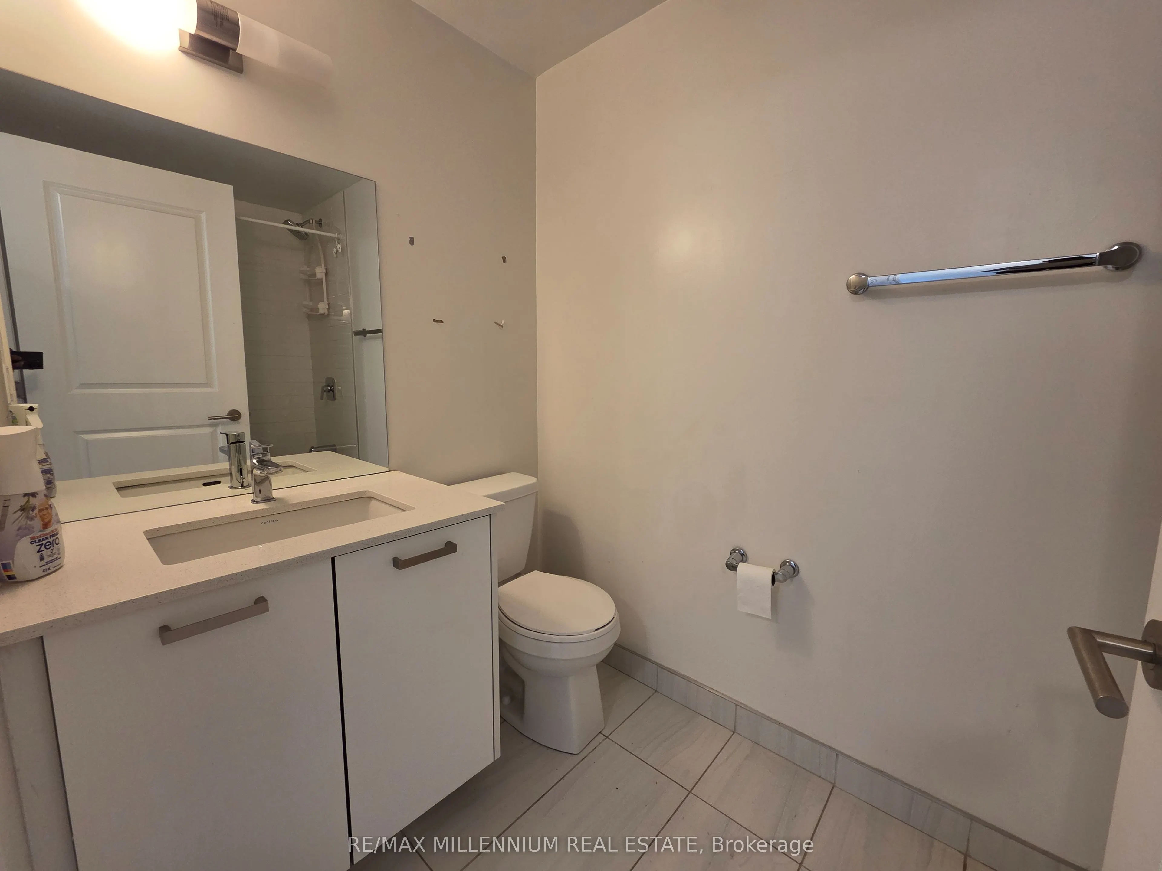 1630 Queen Street E #608