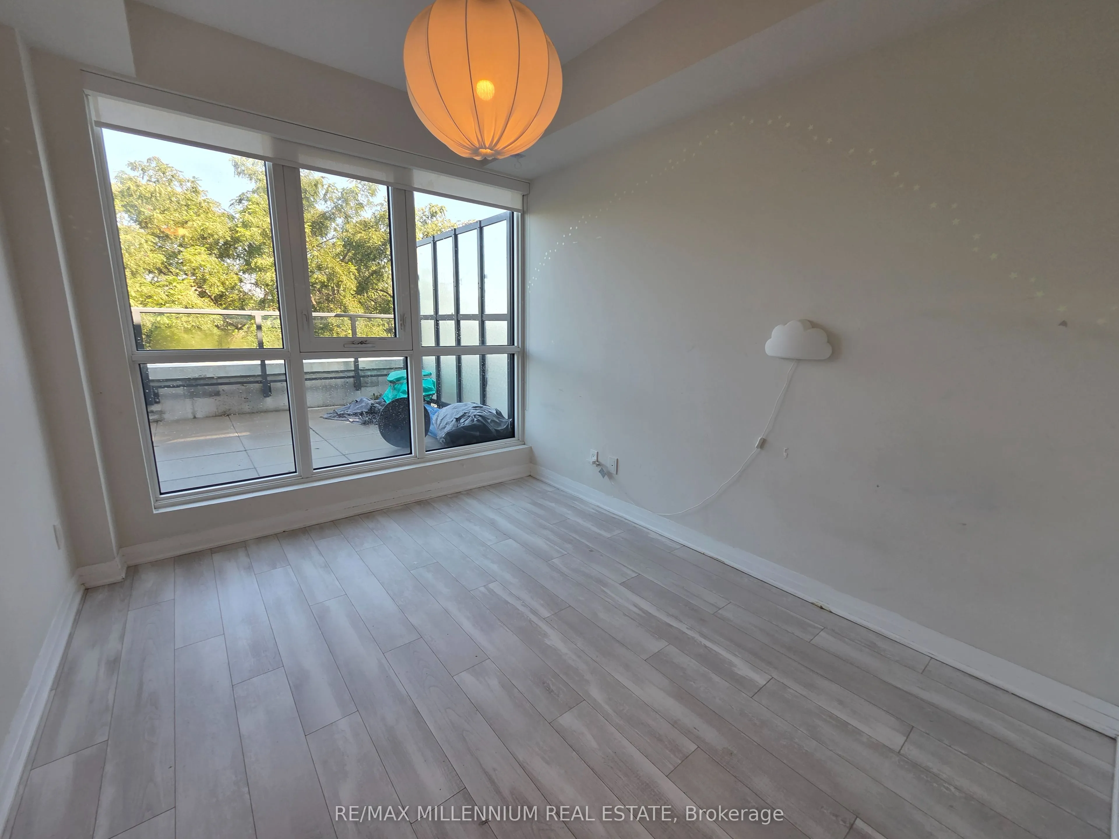 1630 Queen Street E #608