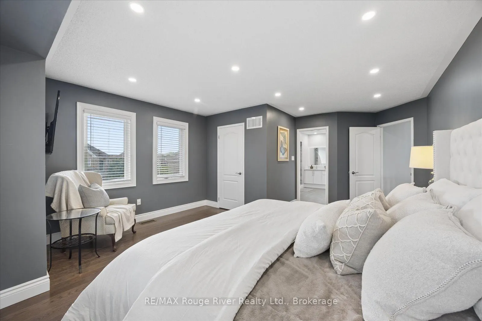 10 Windbreak Crescent