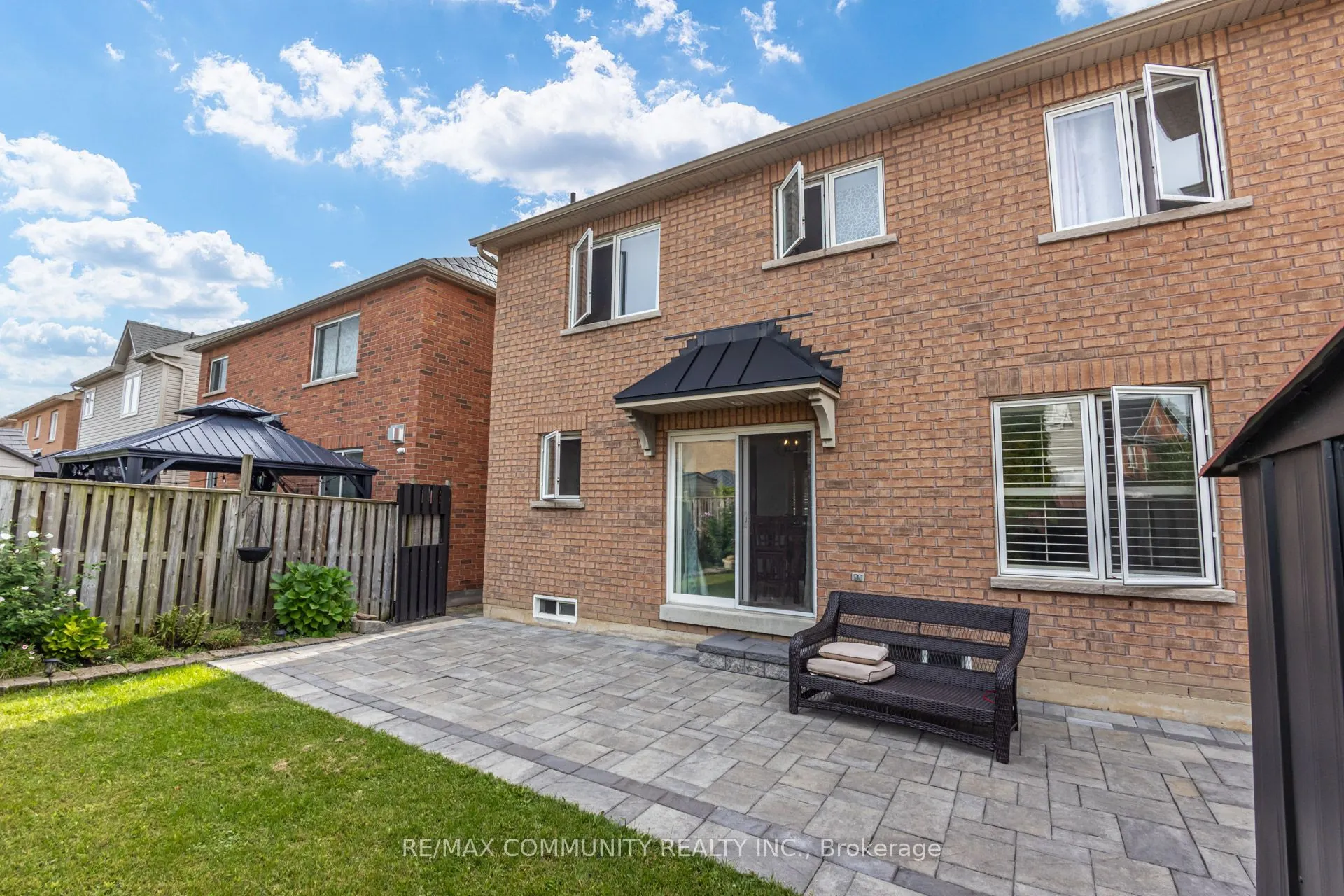 19 Tiller Street