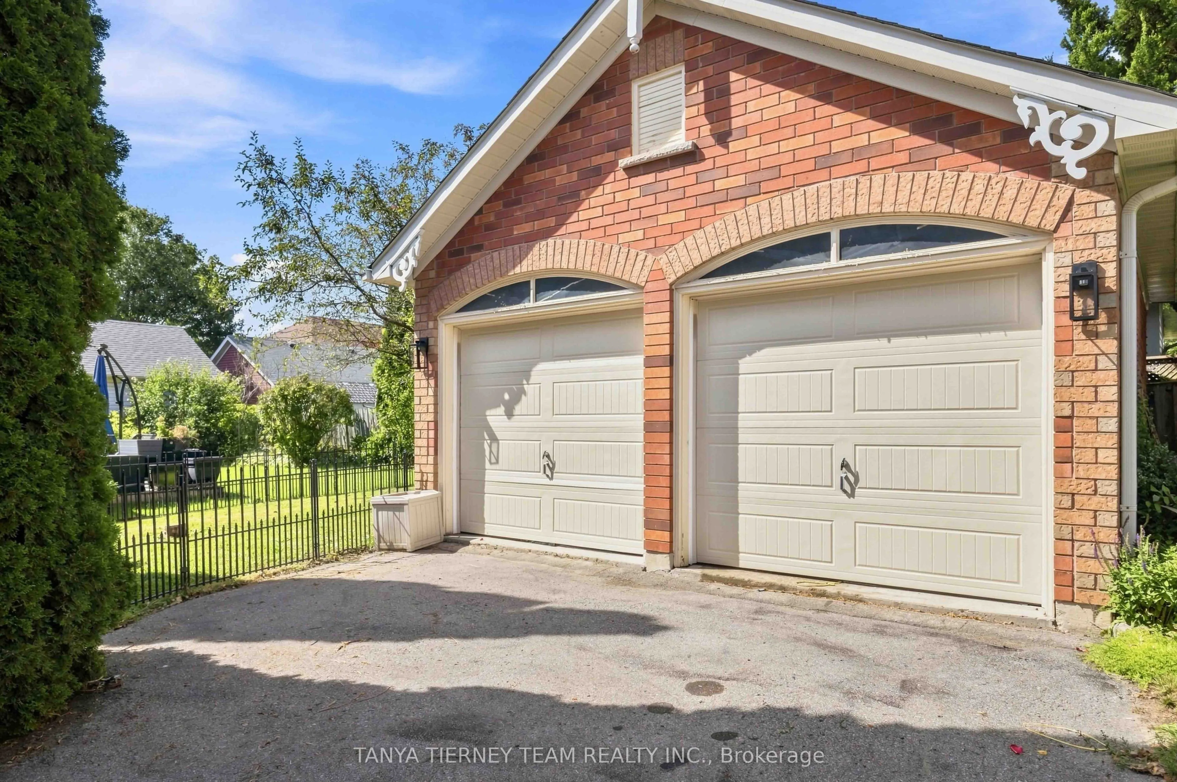 36 Zachary Place
