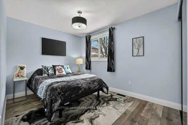 887 Lavis Court
