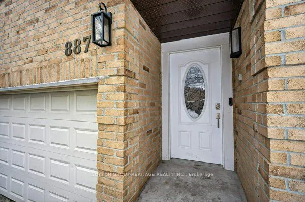 887 Lavis Court