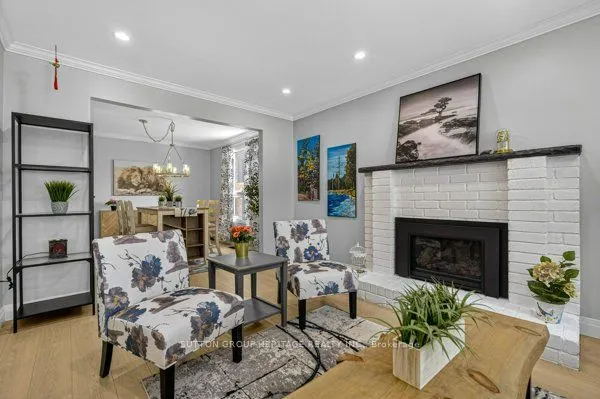 887 Lavis Court