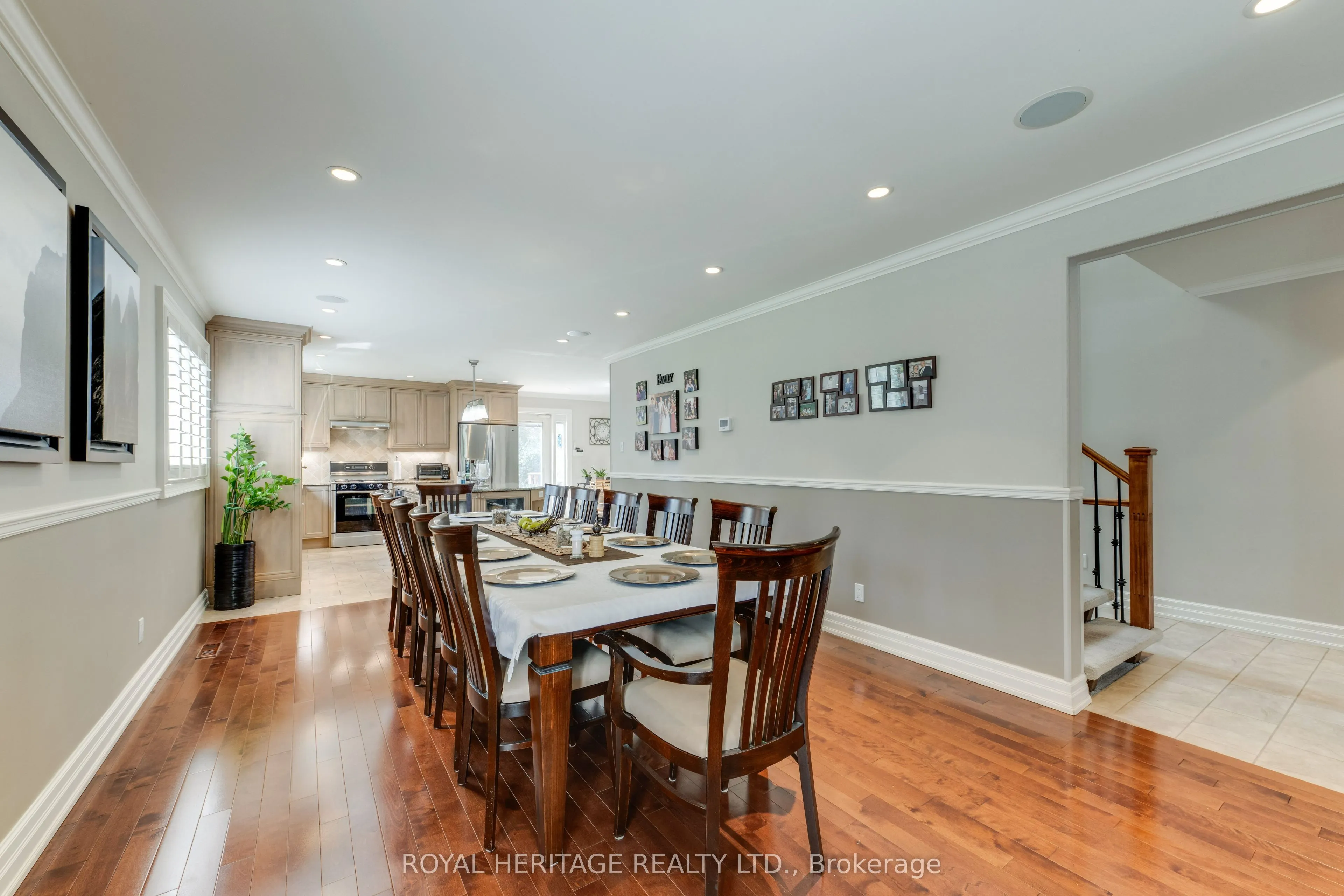 8 Chantrey Court