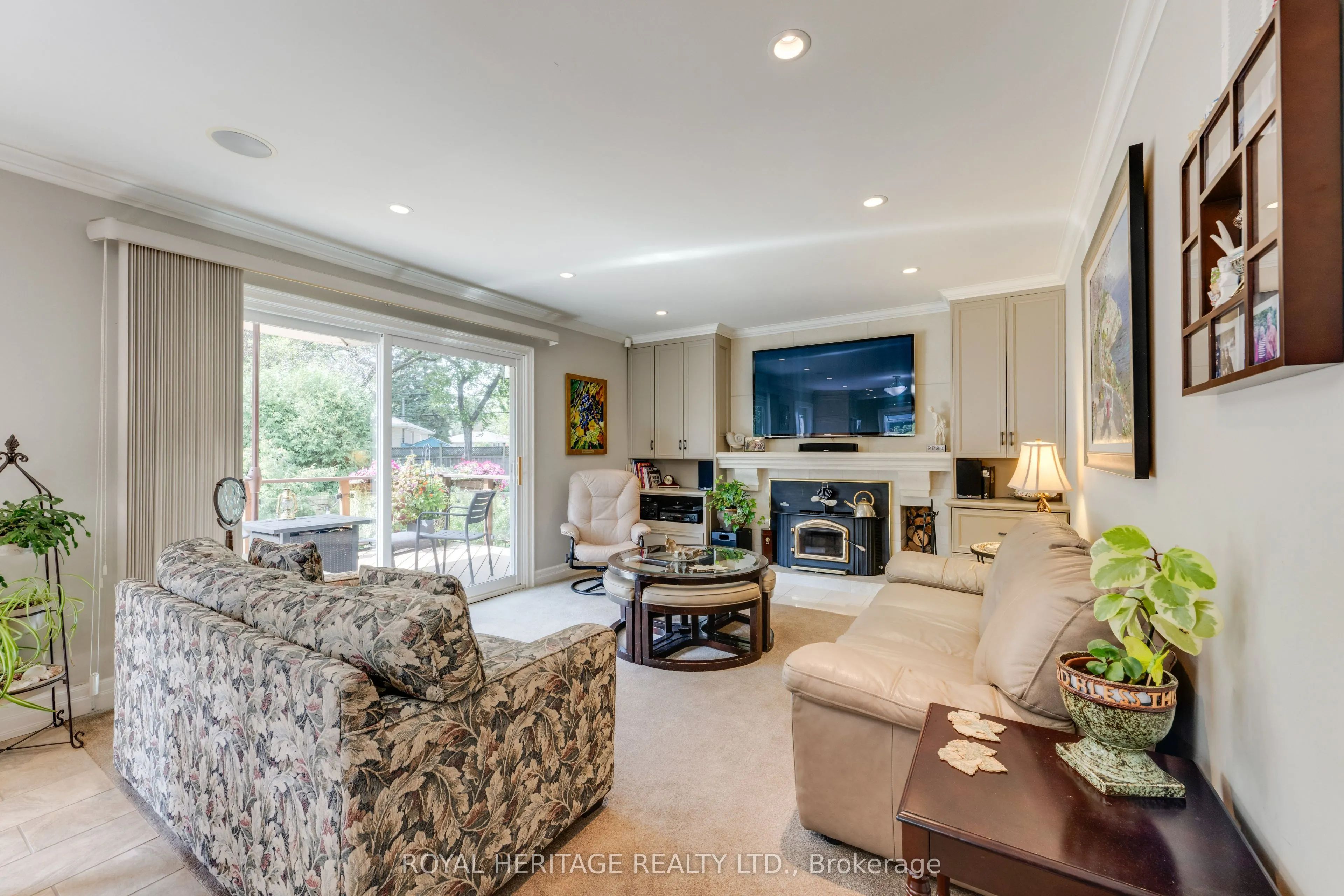 8 Chantrey Court