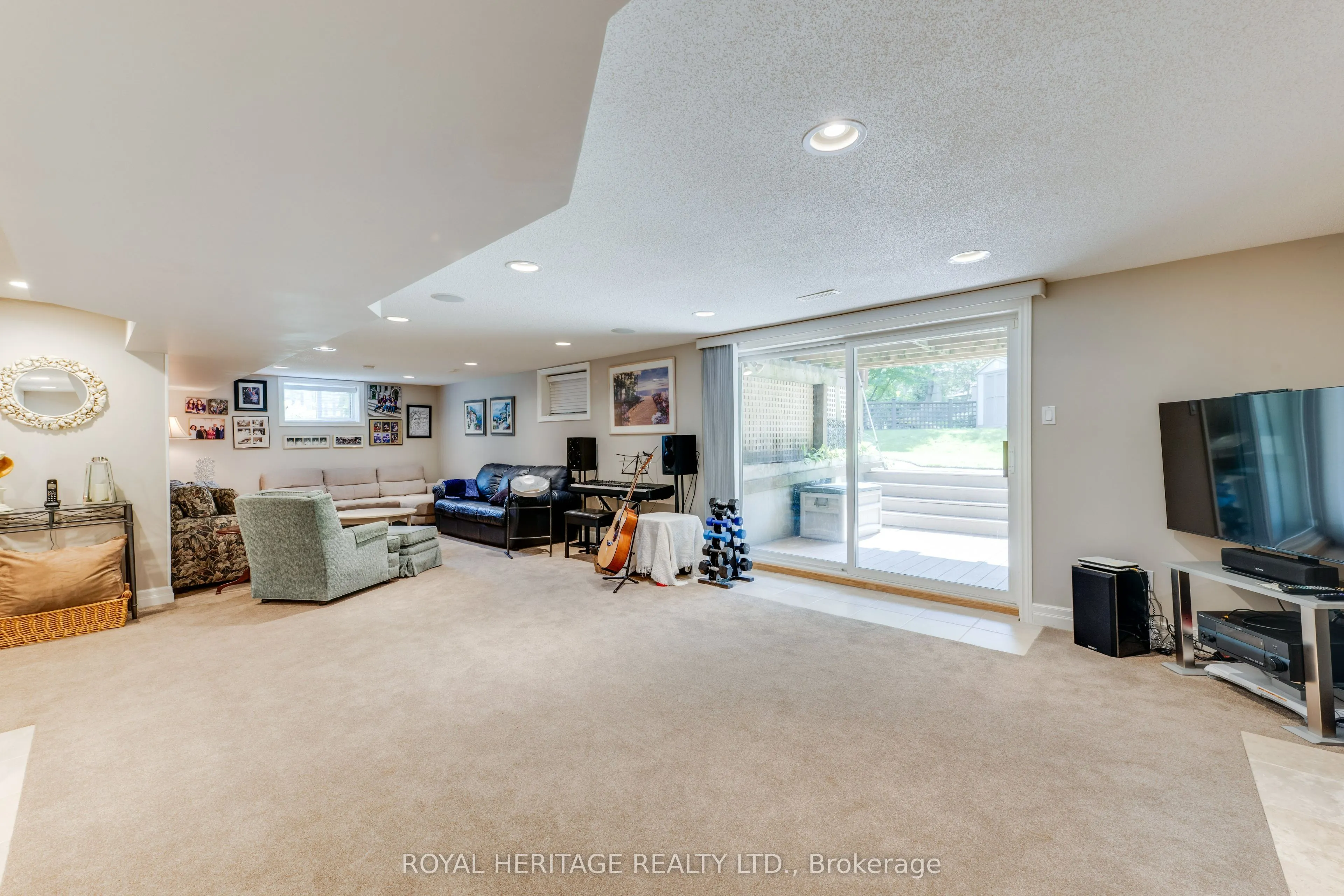8 Chantrey Court