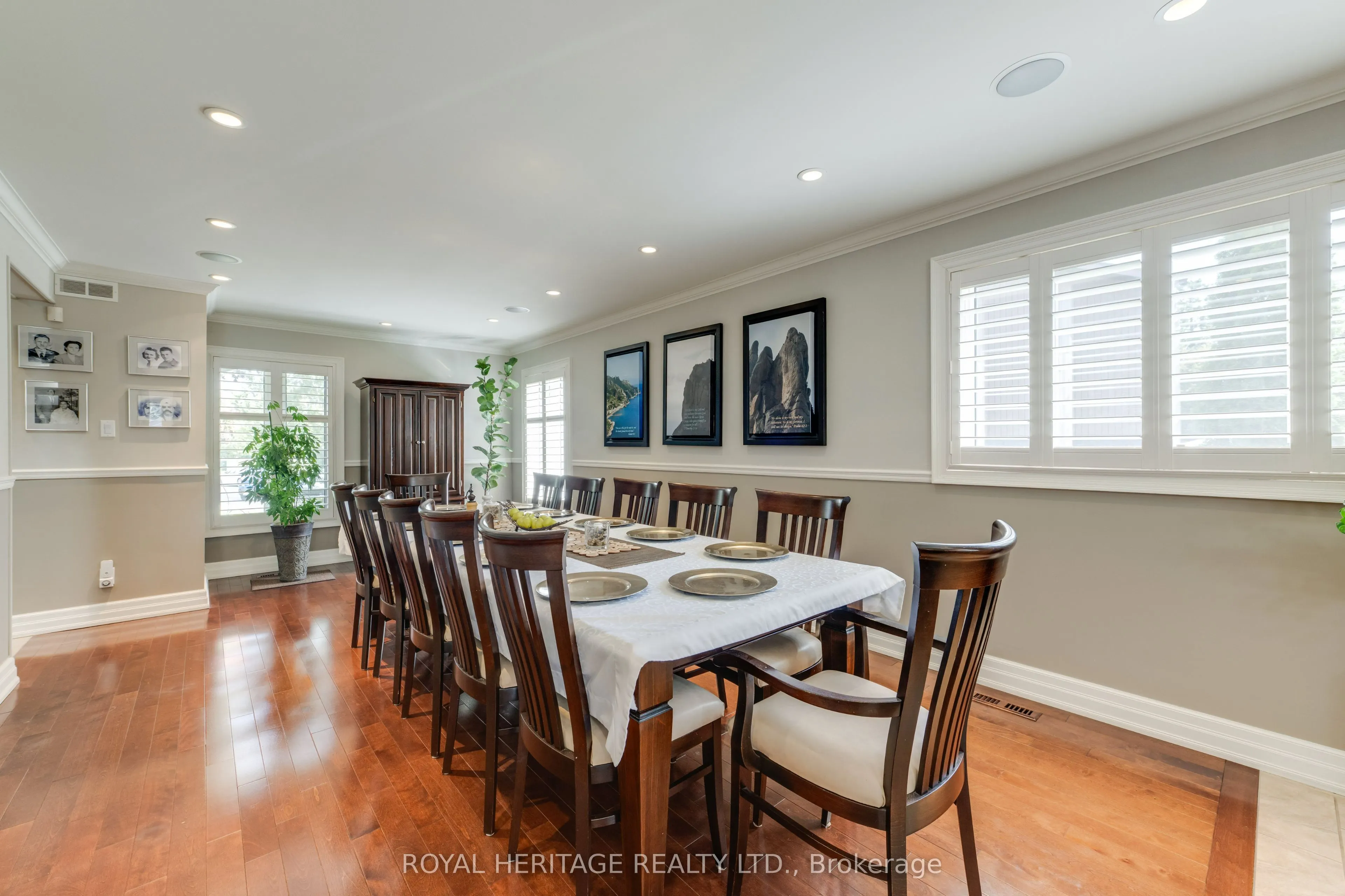 8 Chantrey Court