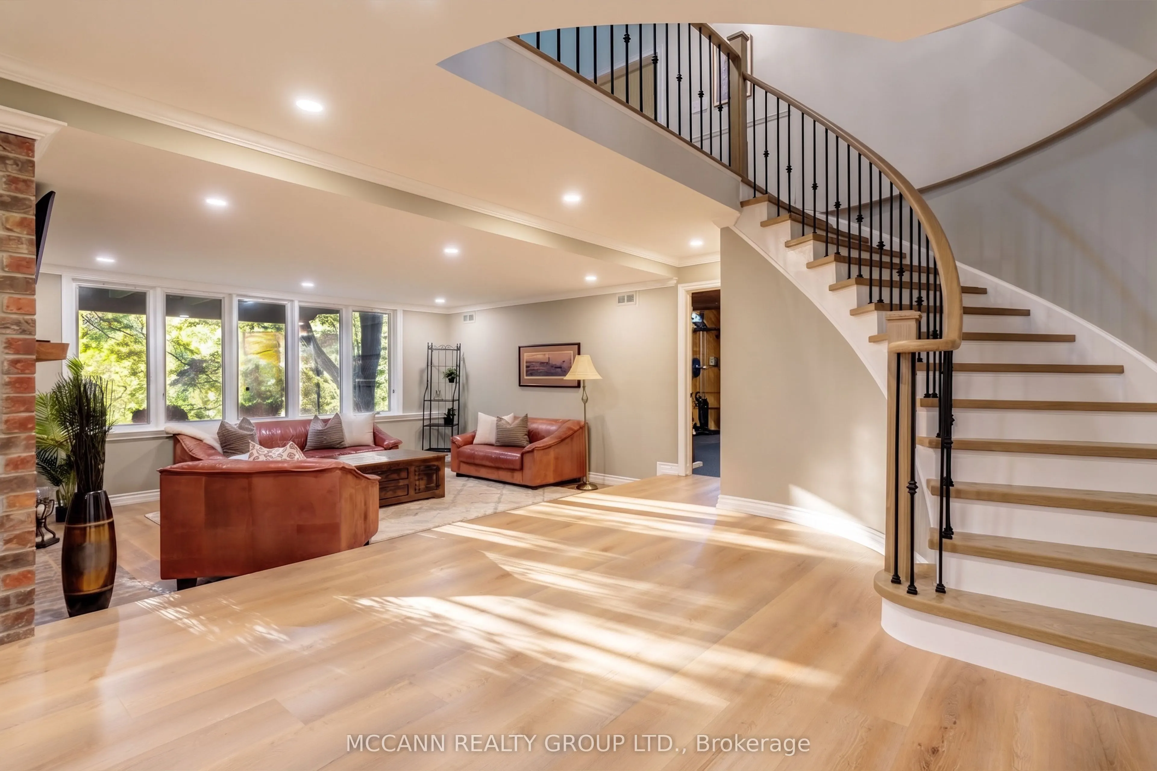 89 Blackcreek Trail
