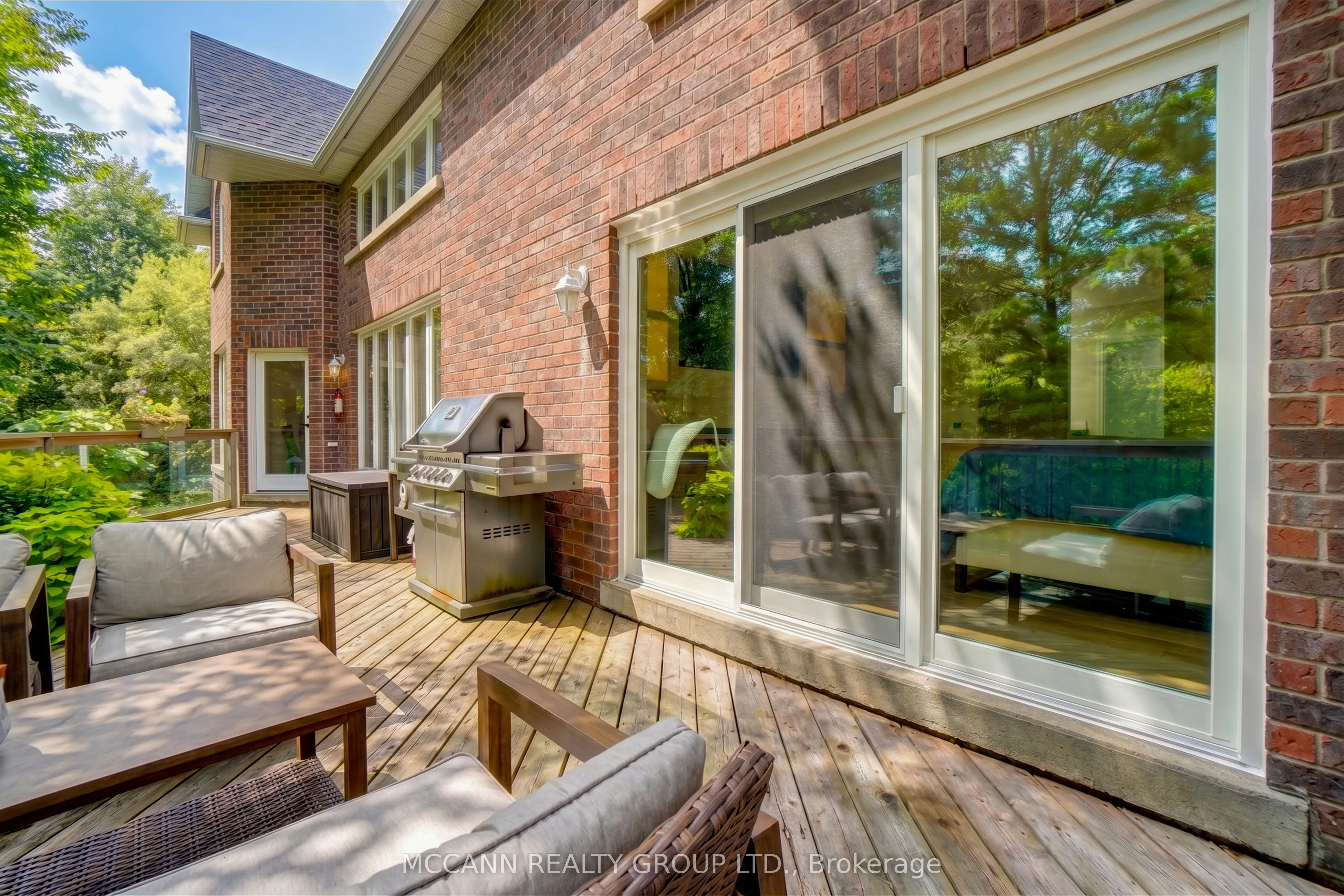 89 Blackcreek Trail