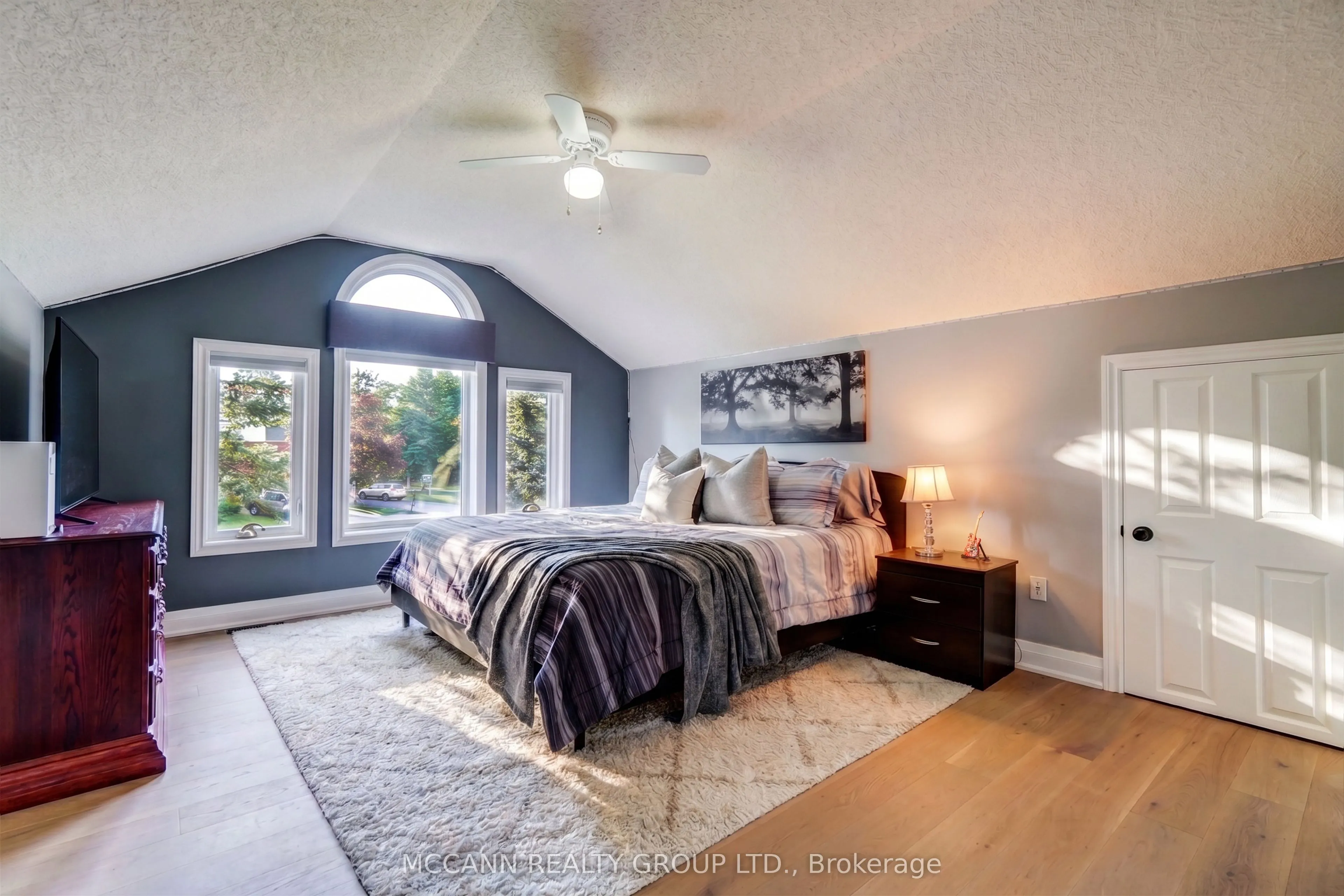 89 Blackcreek Trail