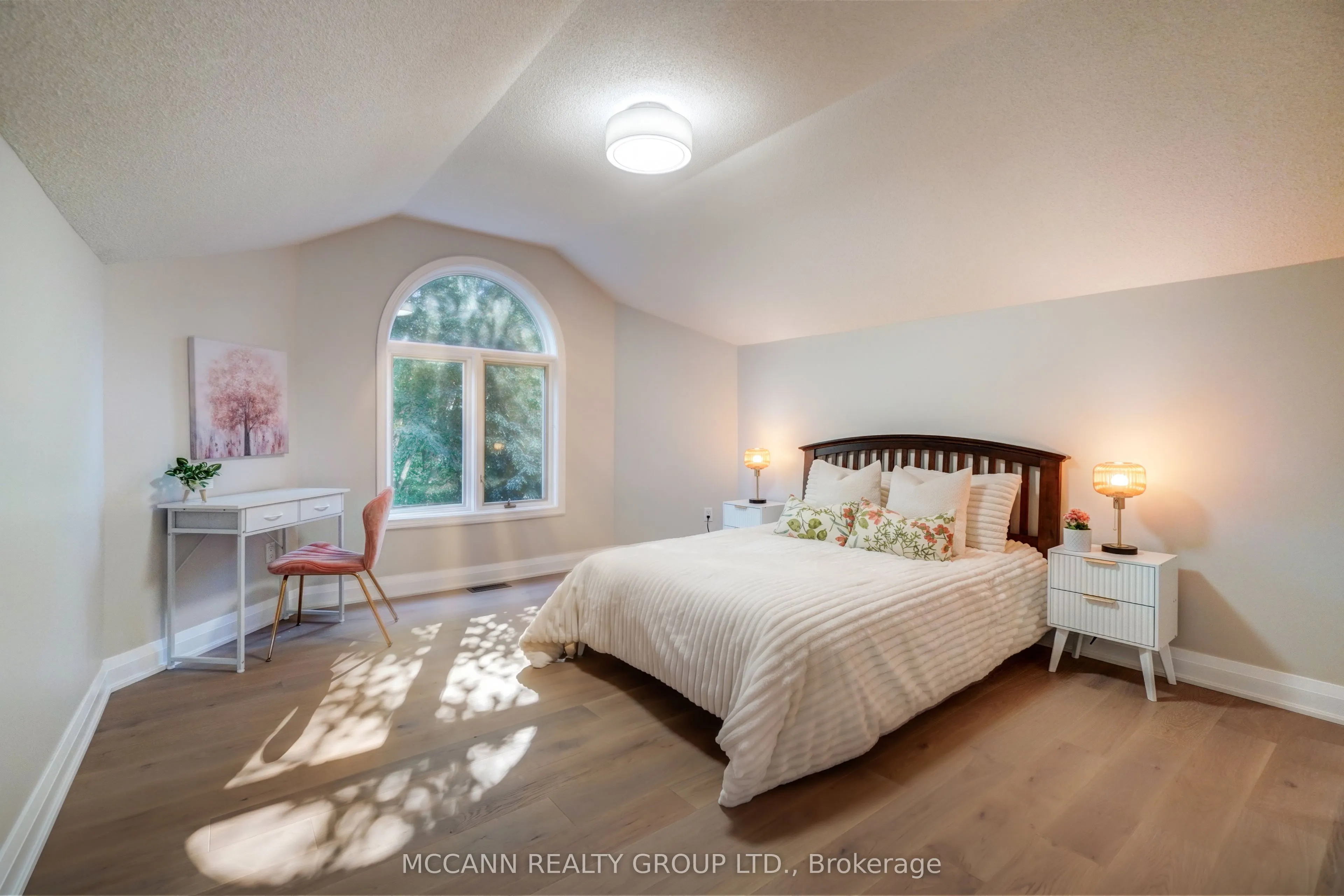 89 Blackcreek Trail