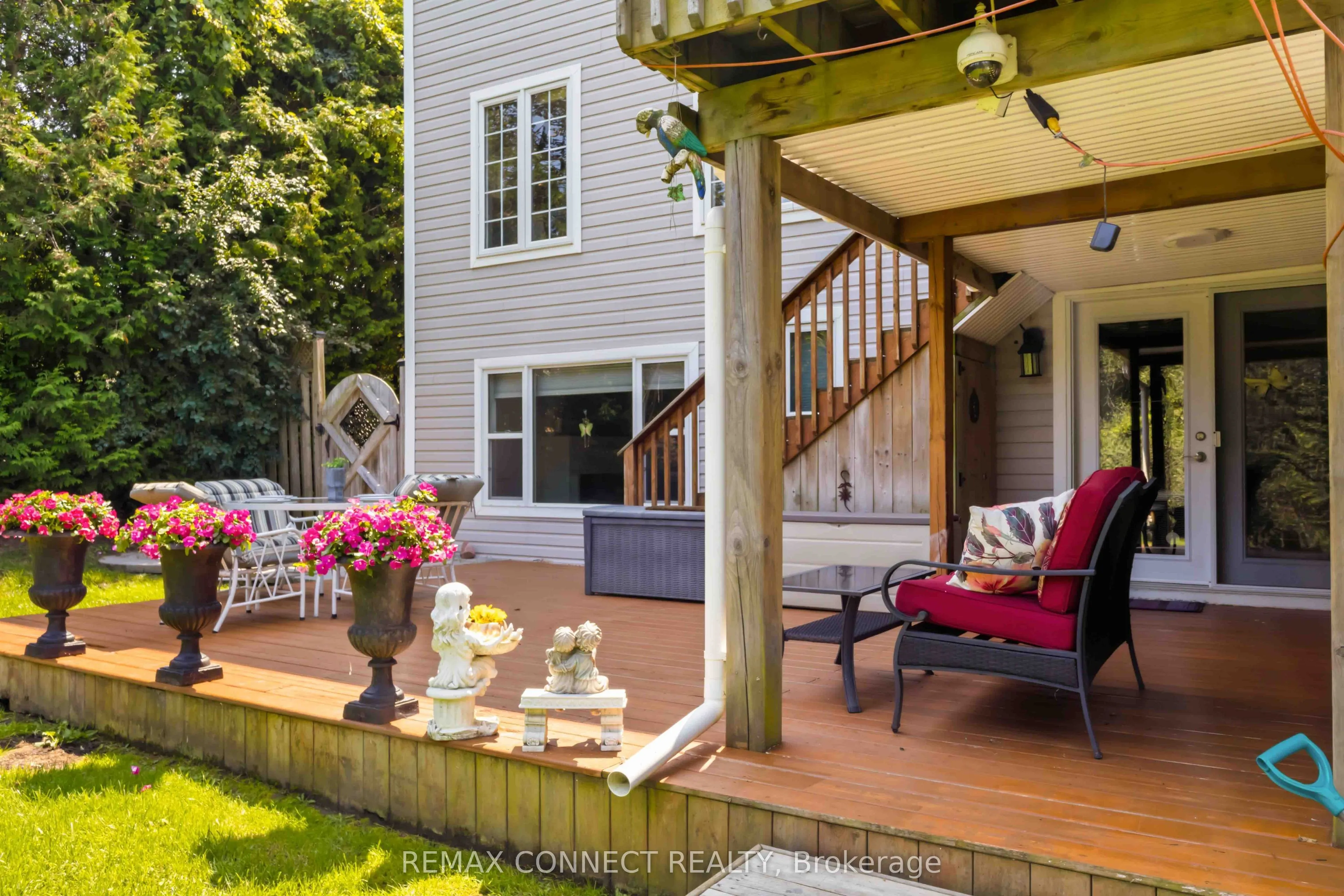 72 Warwick Avenue