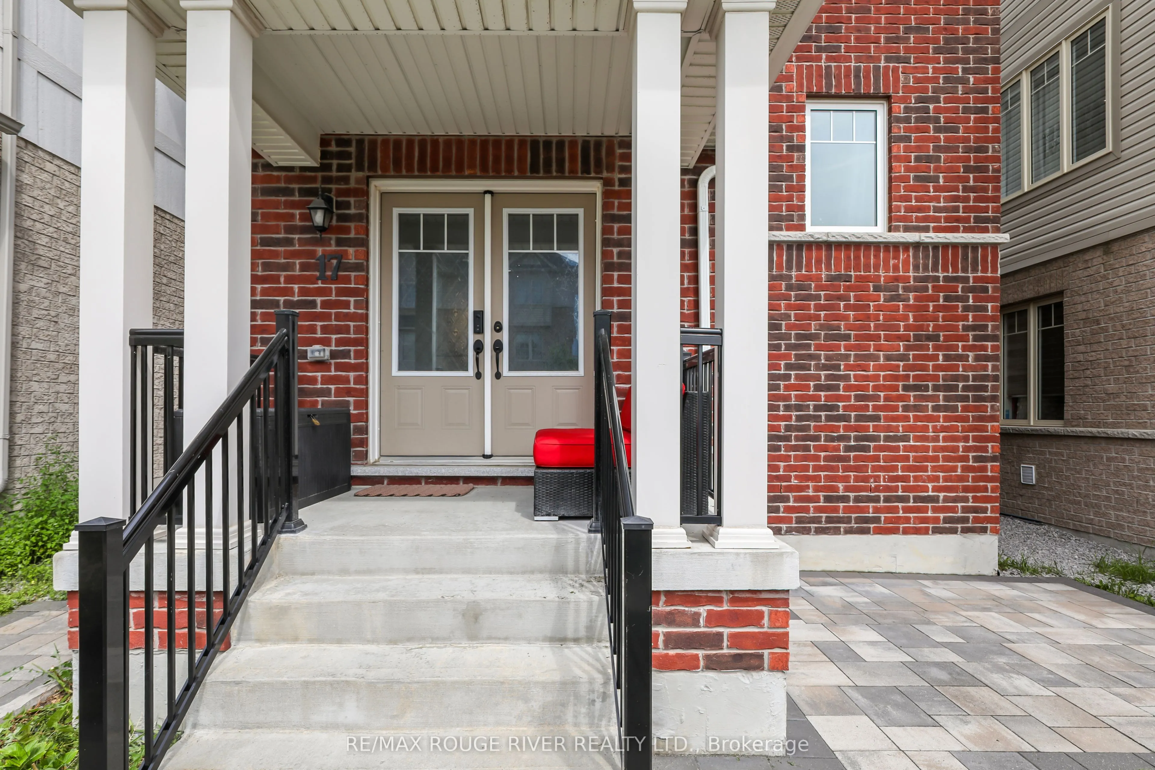 17 Devineridge Avenue