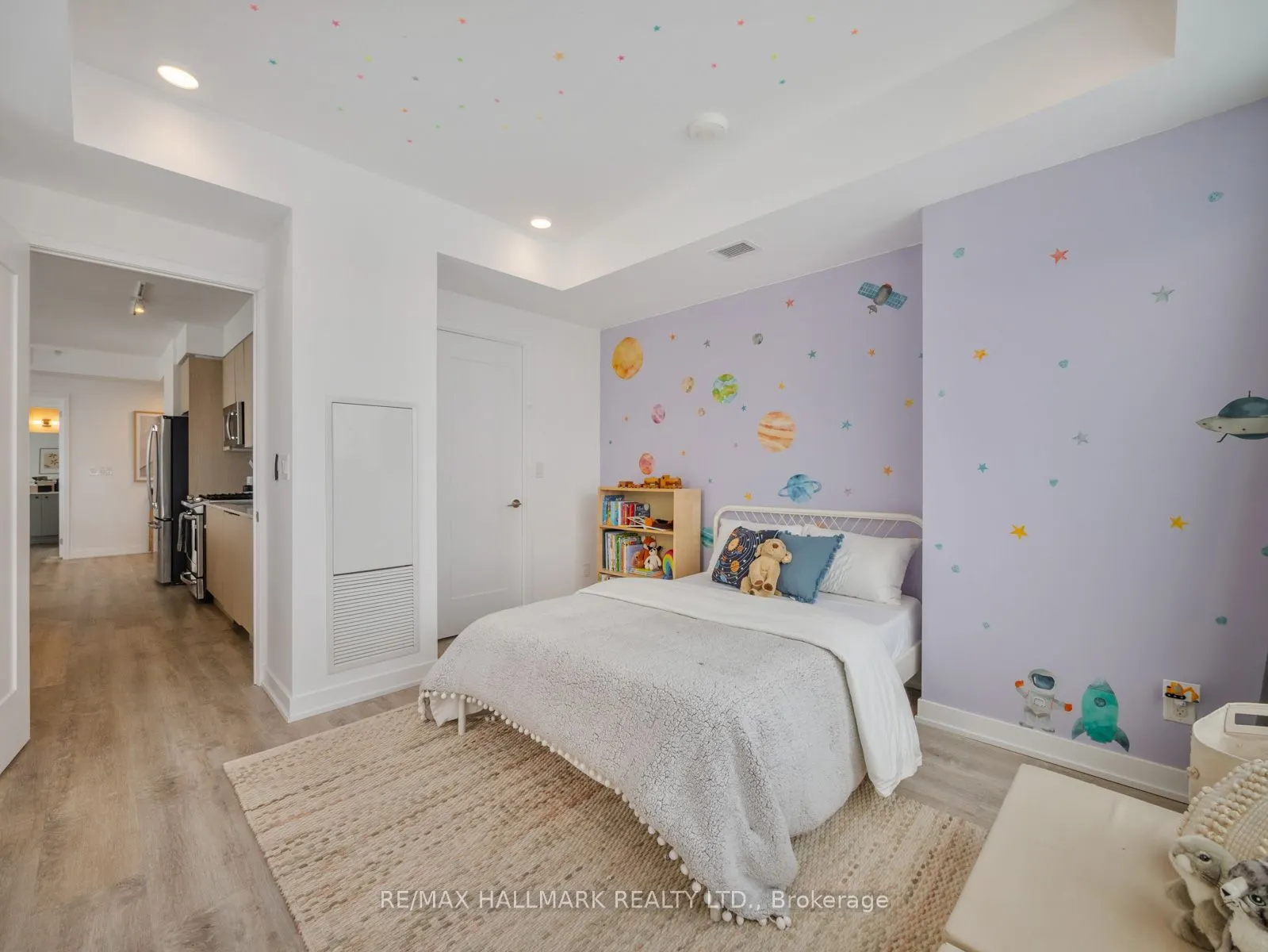 1350 Kingston Road #604