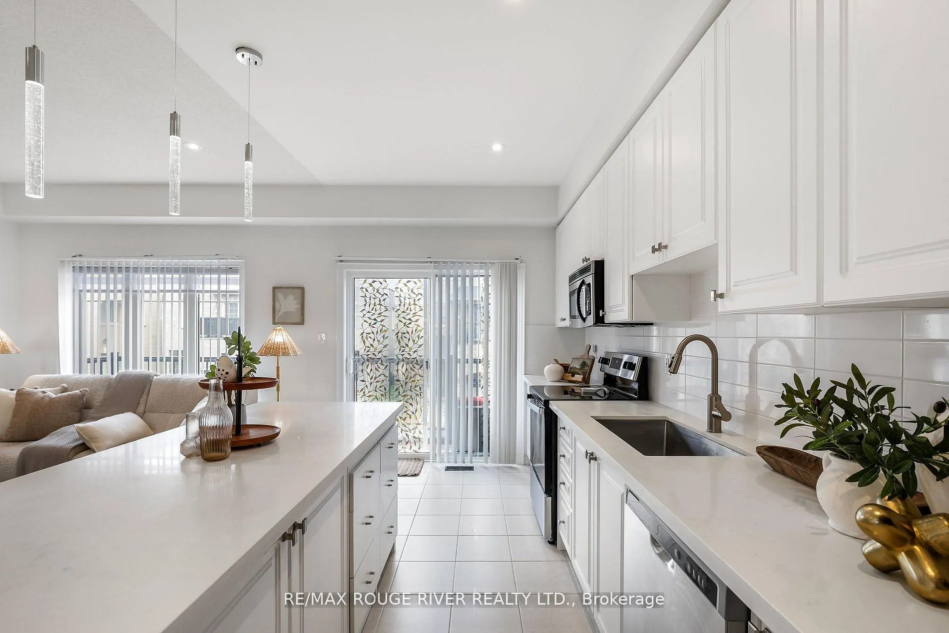 17 Devineridge Avenue
