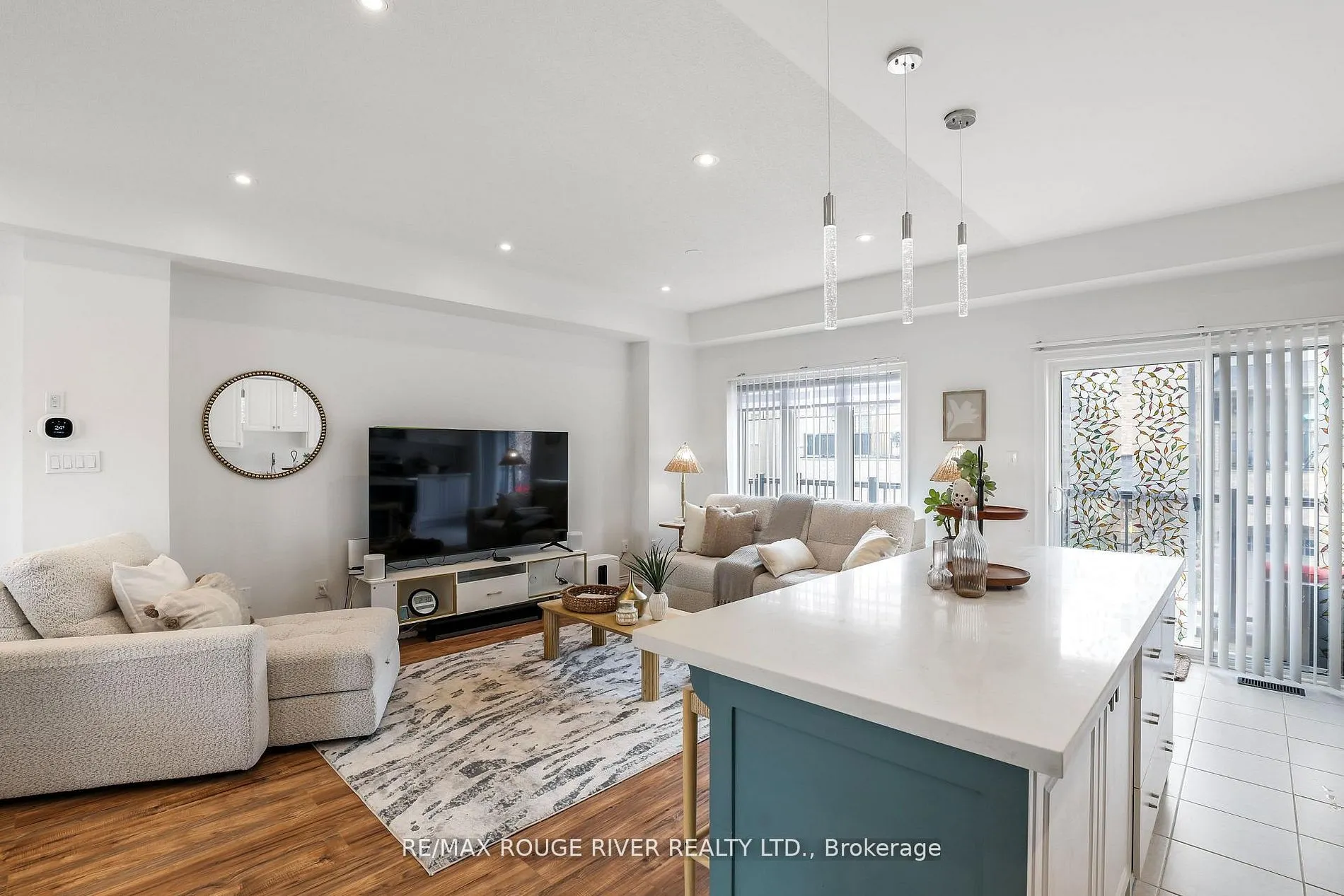 17 Devineridge Avenue