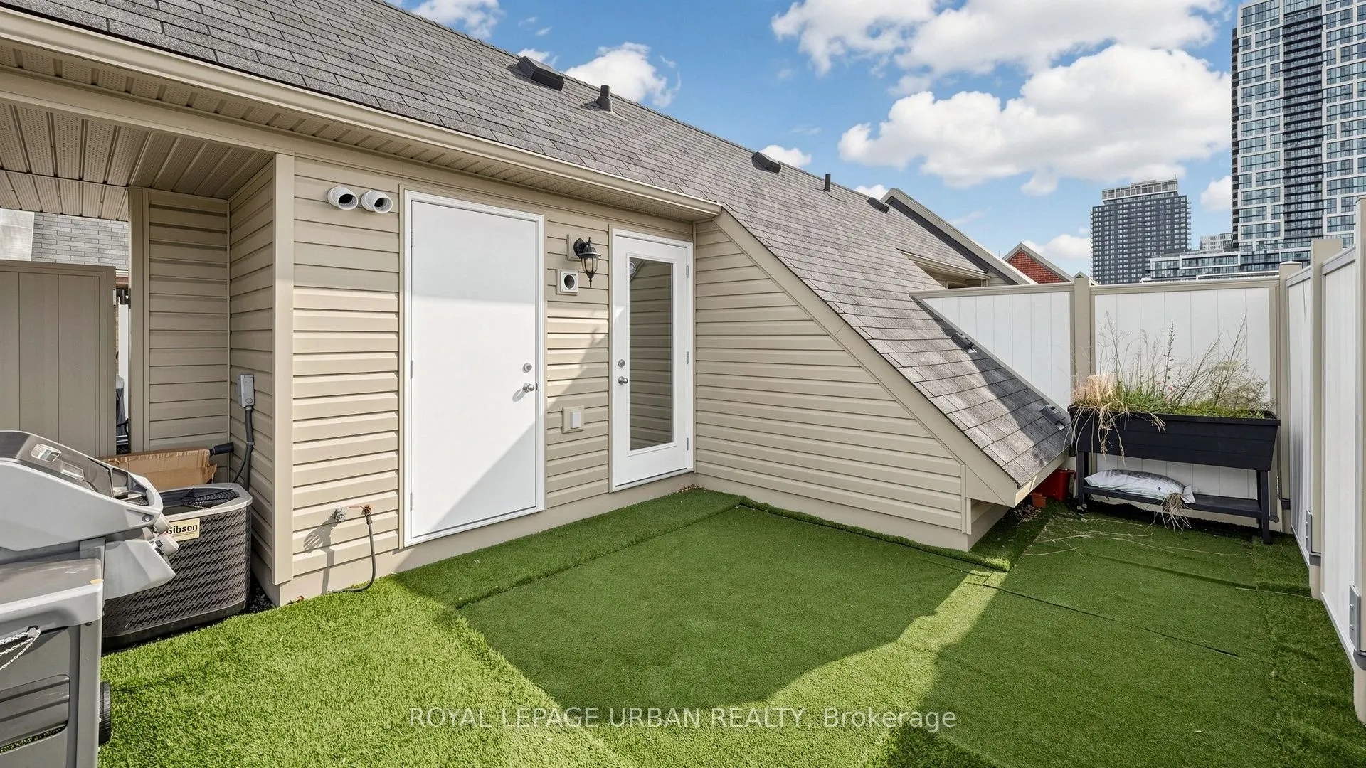 76 Munro Street #2