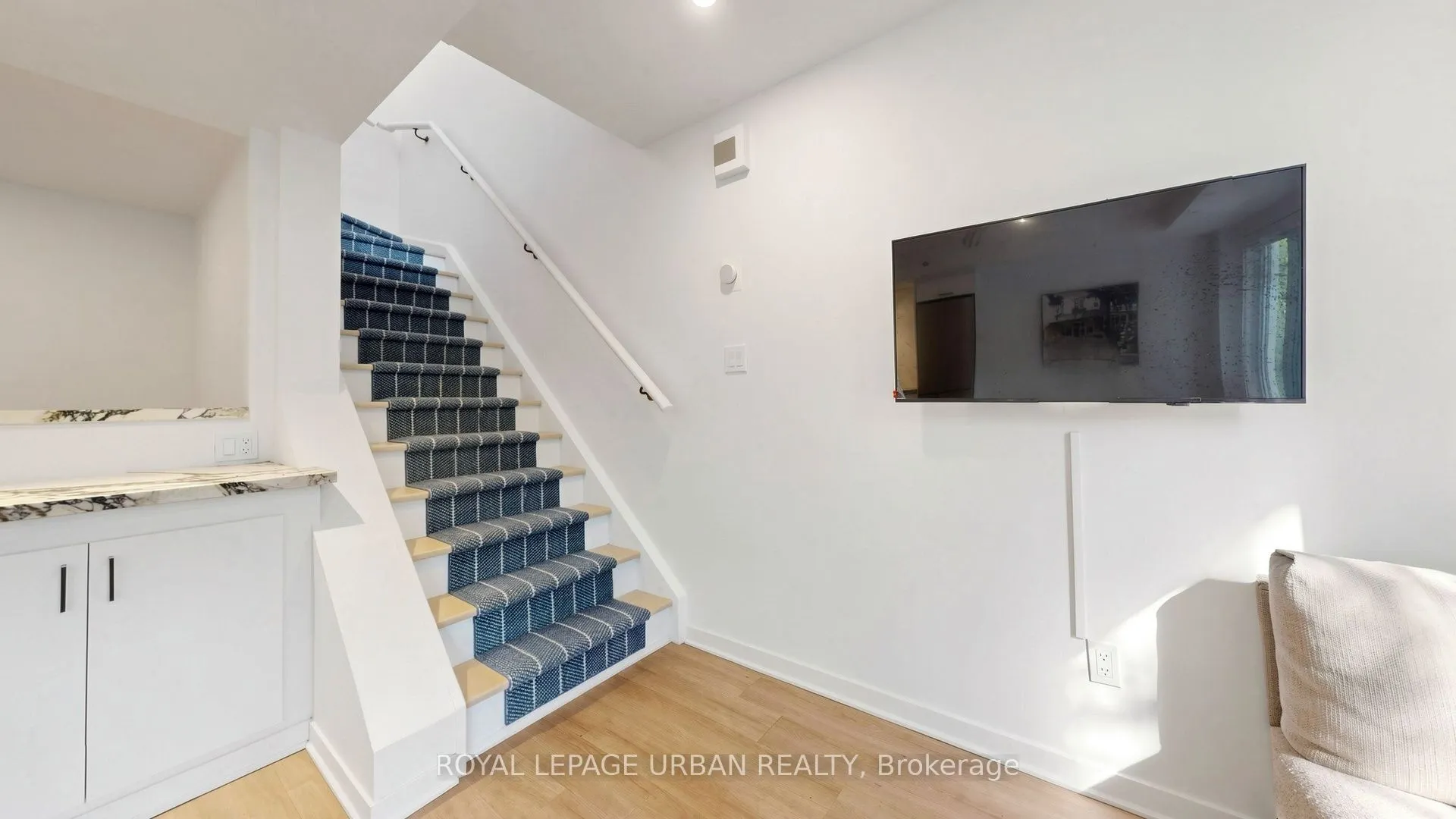 76 Munro Street #2