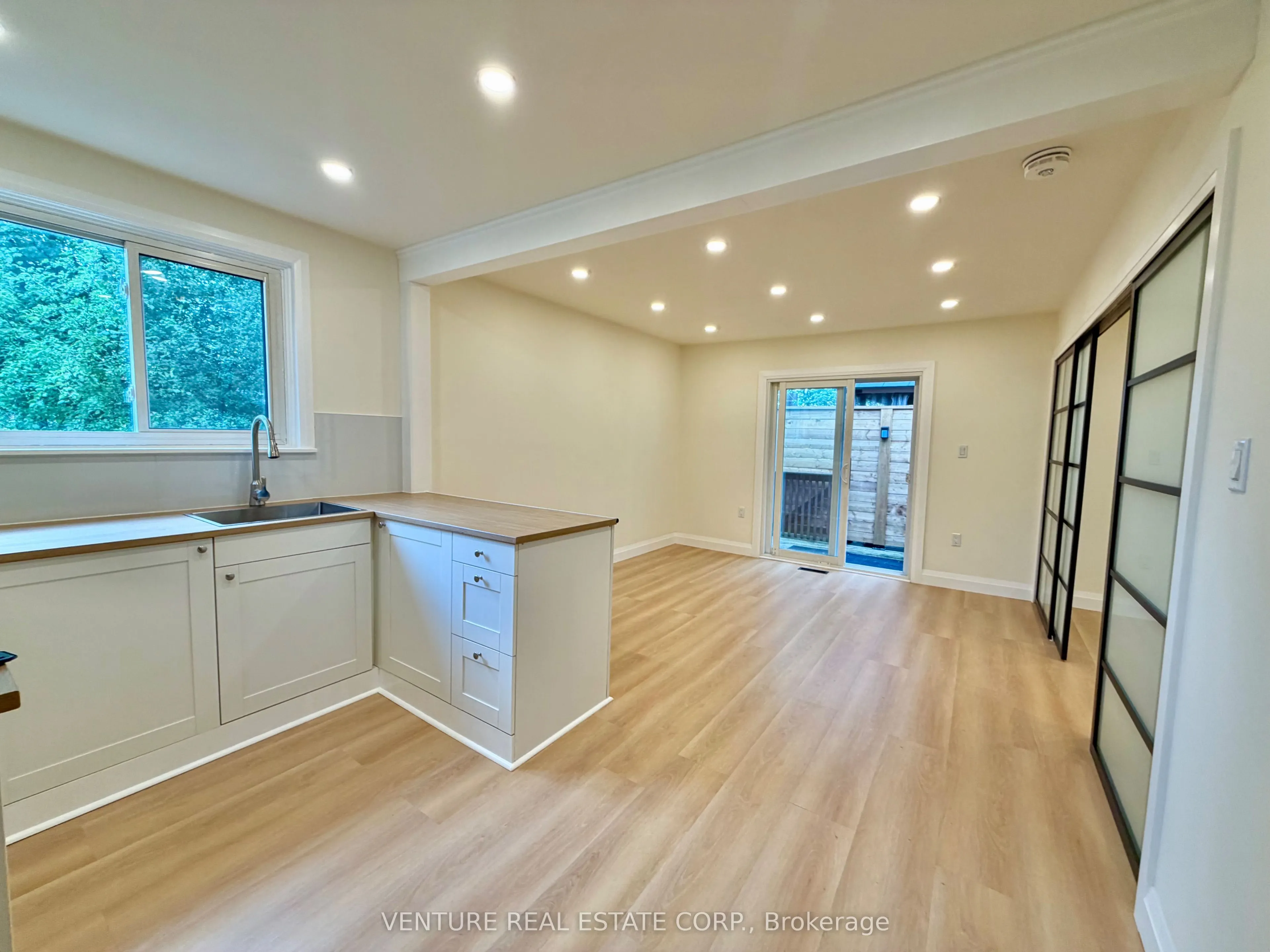 1329 Belair Crescent