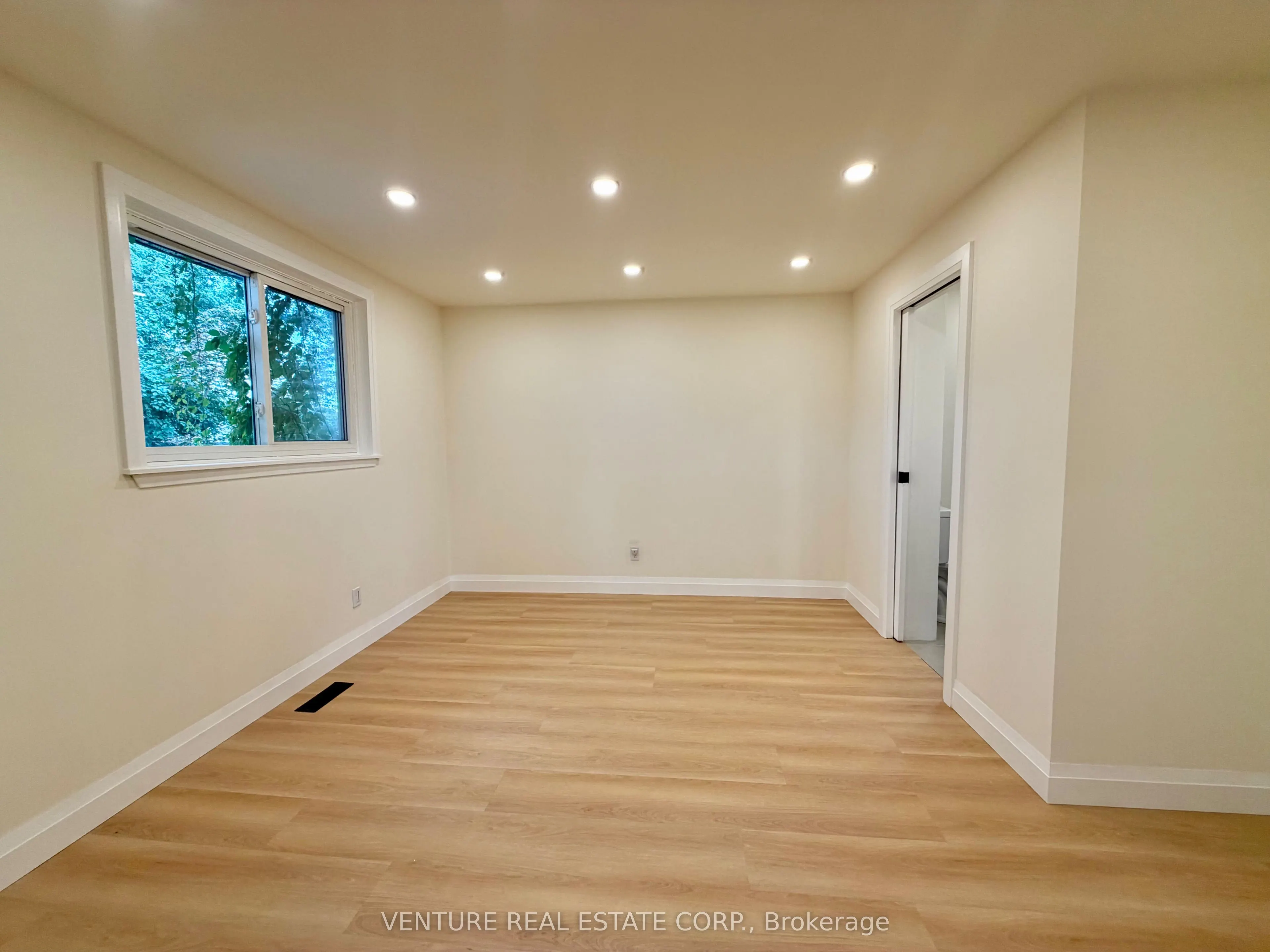1329 Belair Crescent