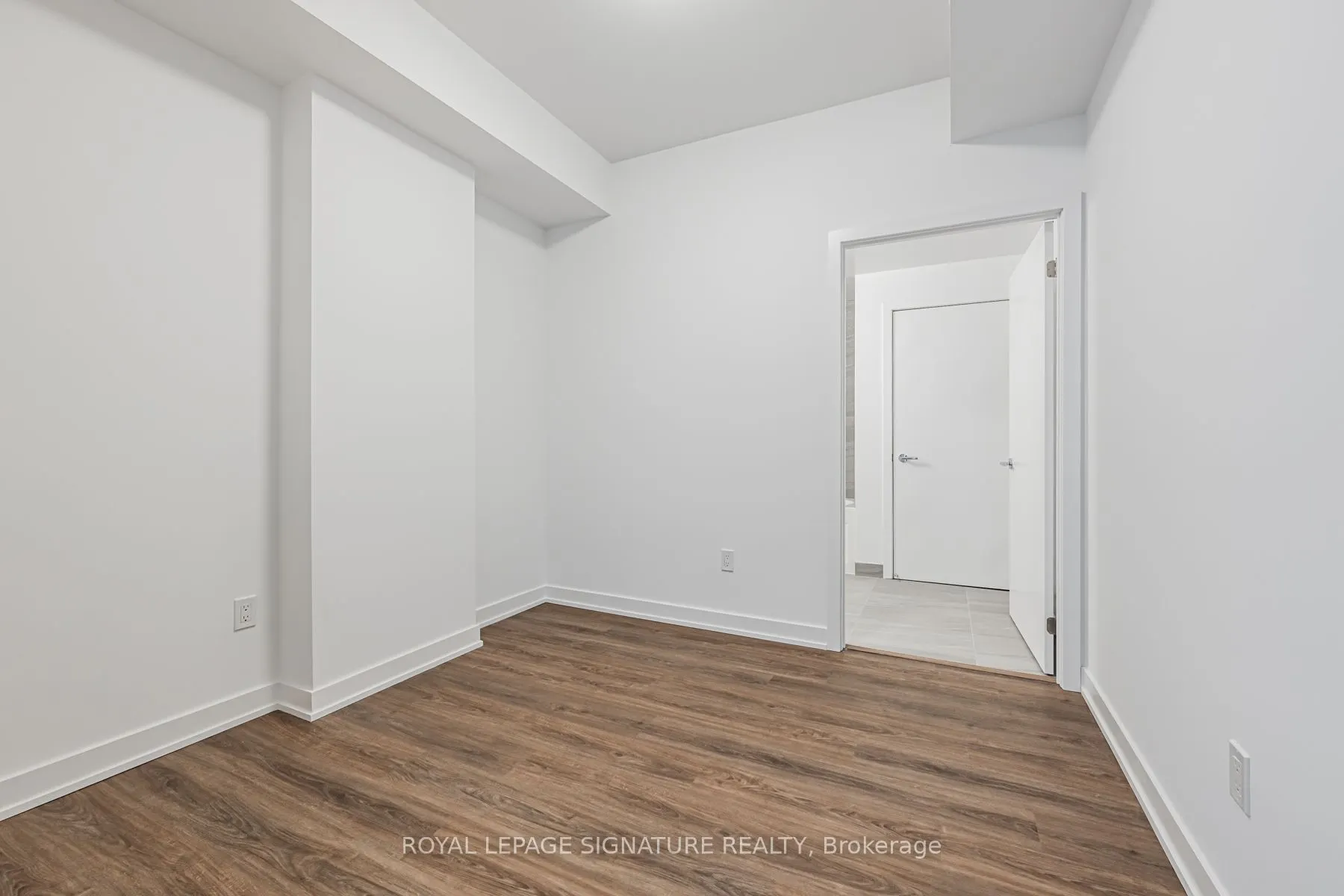 4569 Kingston Road #904