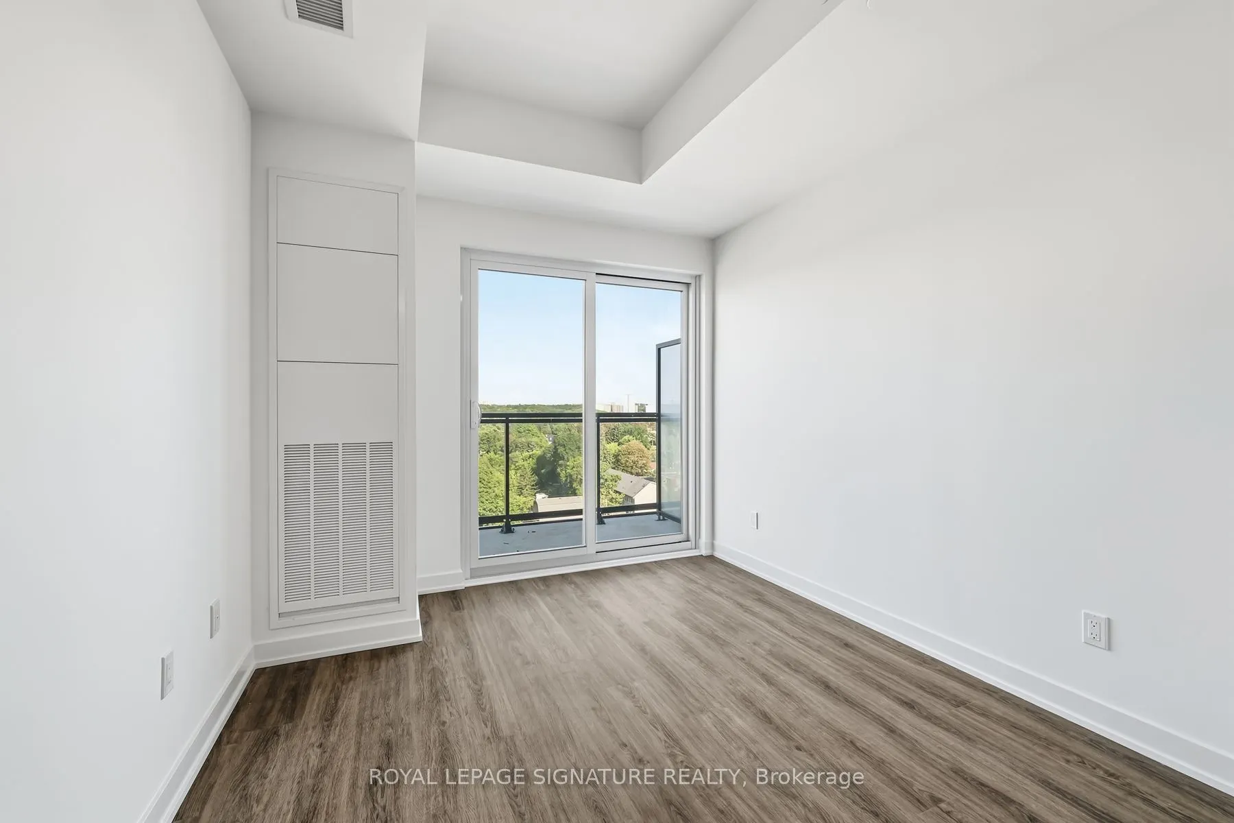4569 Kingston Road #904